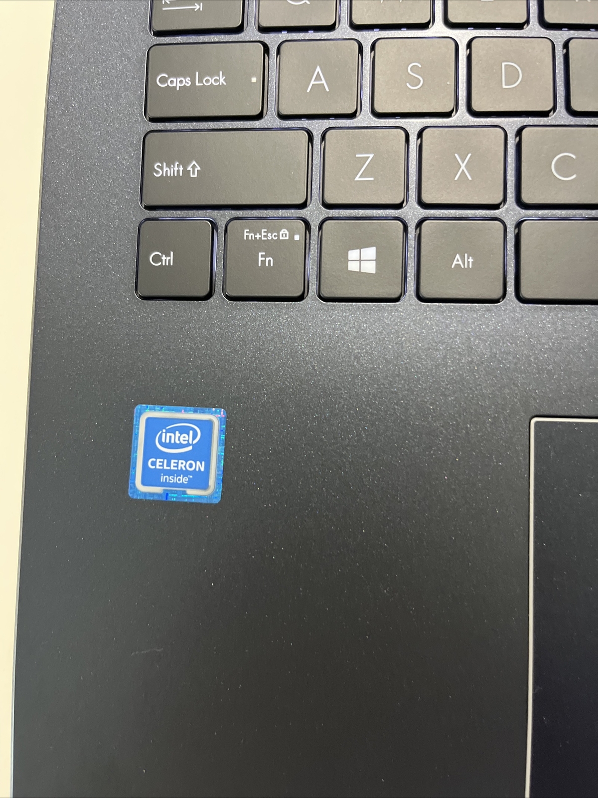 Asus L510M 15.6” (64 GB Integrated eMMC, Intel Celeron N4020, 2.8 GHz, 4GB RAM.