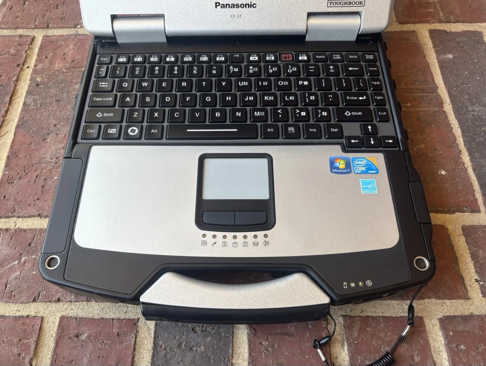 Panasonic Toughbook CF-31 MK1 Core i5 @2.40GHz 4GB 500GB HHD Win XP Rugged DVD