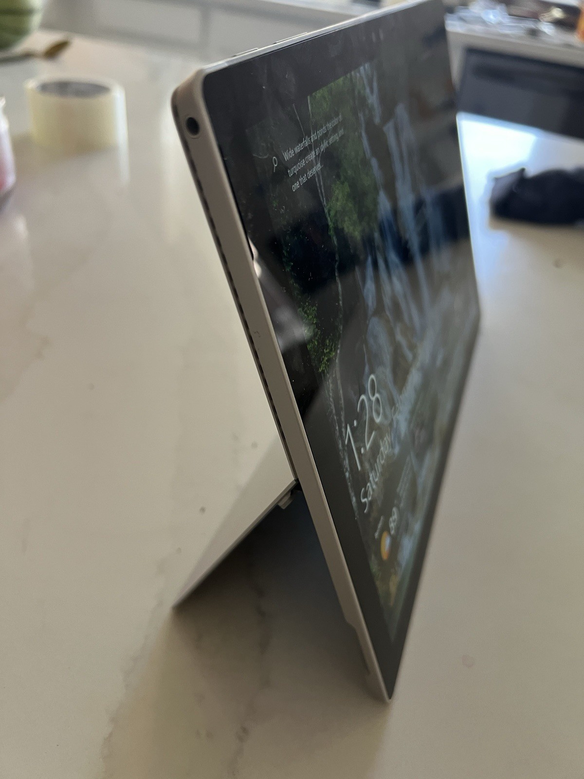 Microsoft 1724 Surface Pro 4 Intel Core m3-6Y30 4GB RAM 128GB SSD