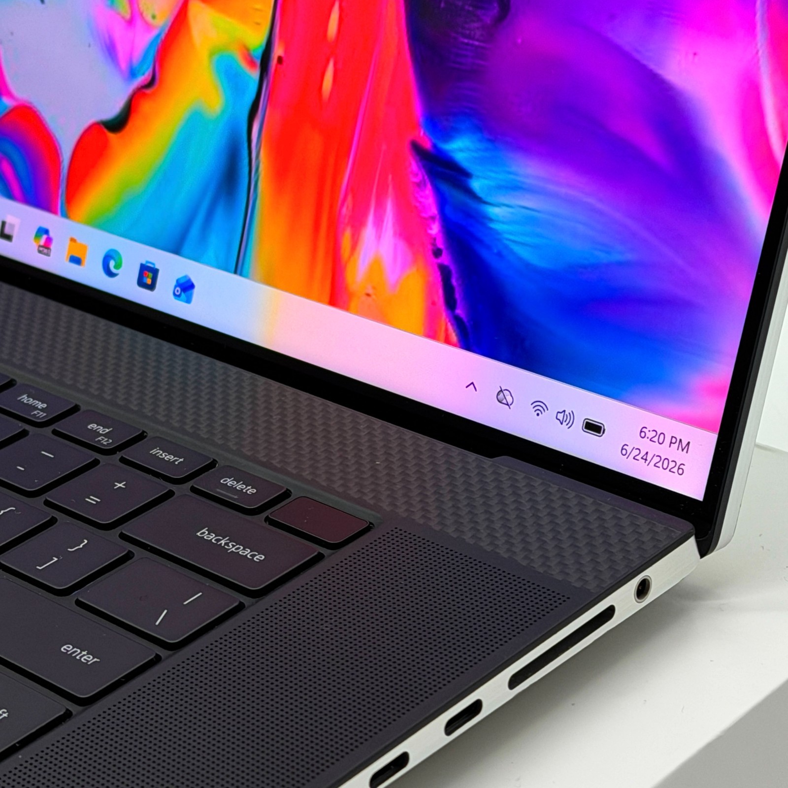 Dell XPS 17 9730 4K TOUCH i9-13900H✓64GB RAM✓1TB ✓Nvidia RTX 4070✓100% BATTERY