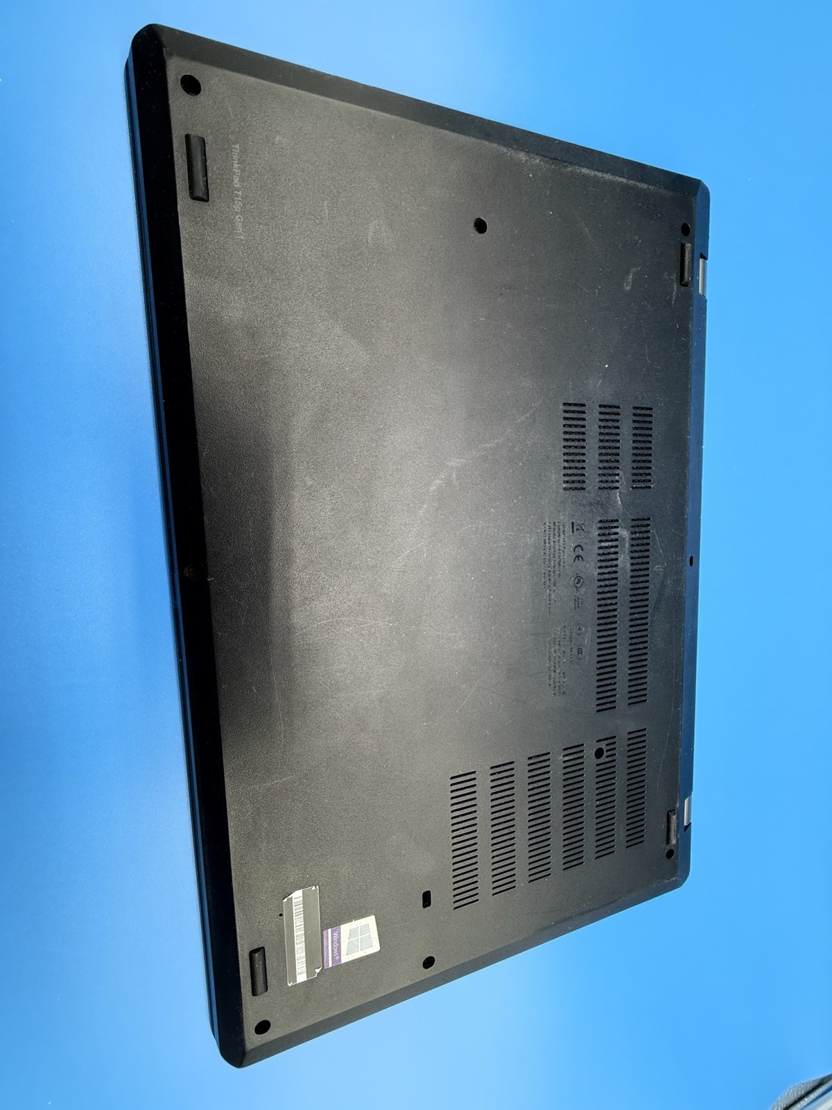 Lenovo ThinkPad T15p Gen 1 i5-10300H 16GB 512GB SSD GTX 1050 Excellent Battery