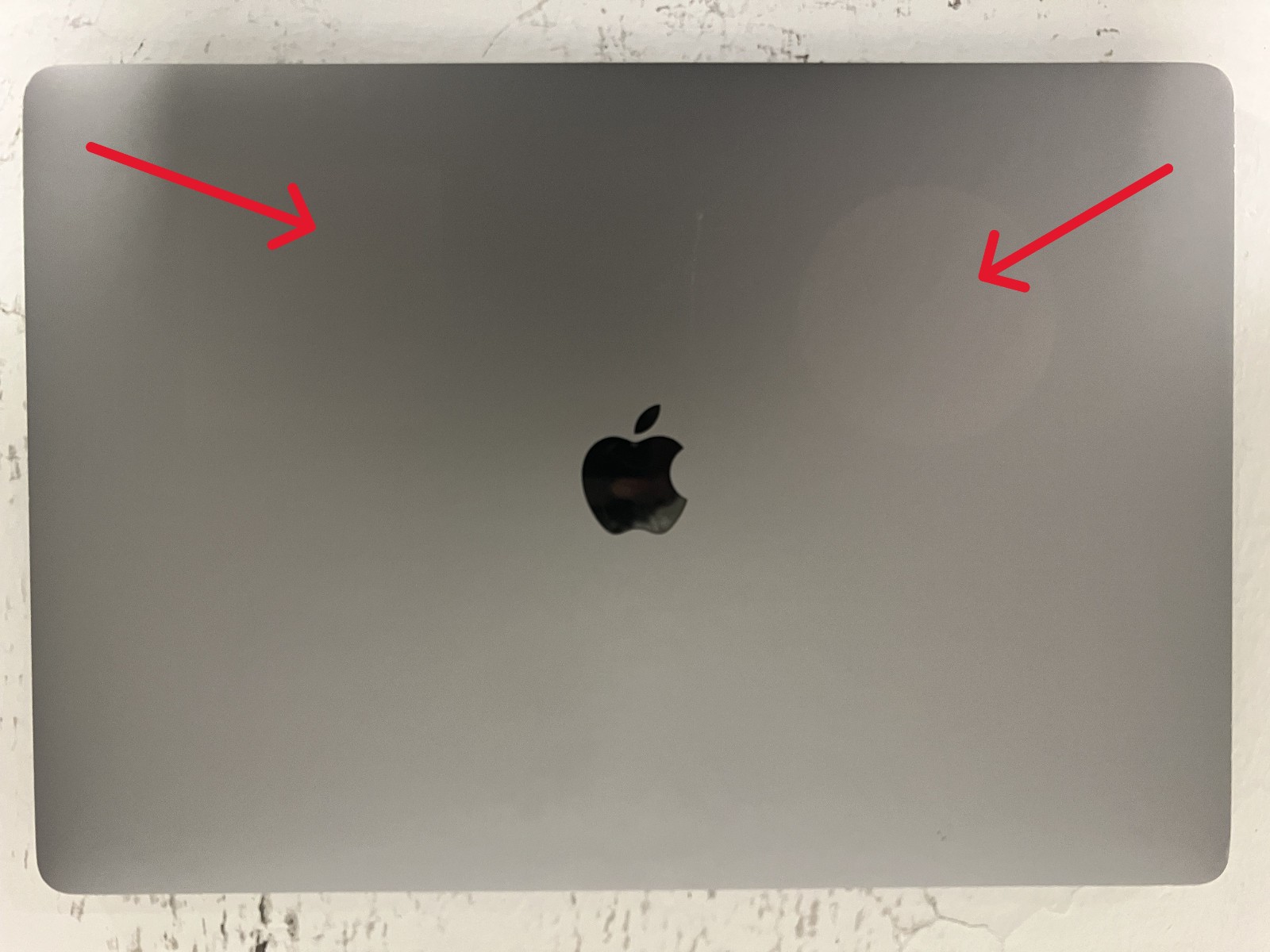 Apple MacBook Pro A2141 16″ Radeon 5500M 2.3GHz Intel Core i9-9880H 32GB 1TB