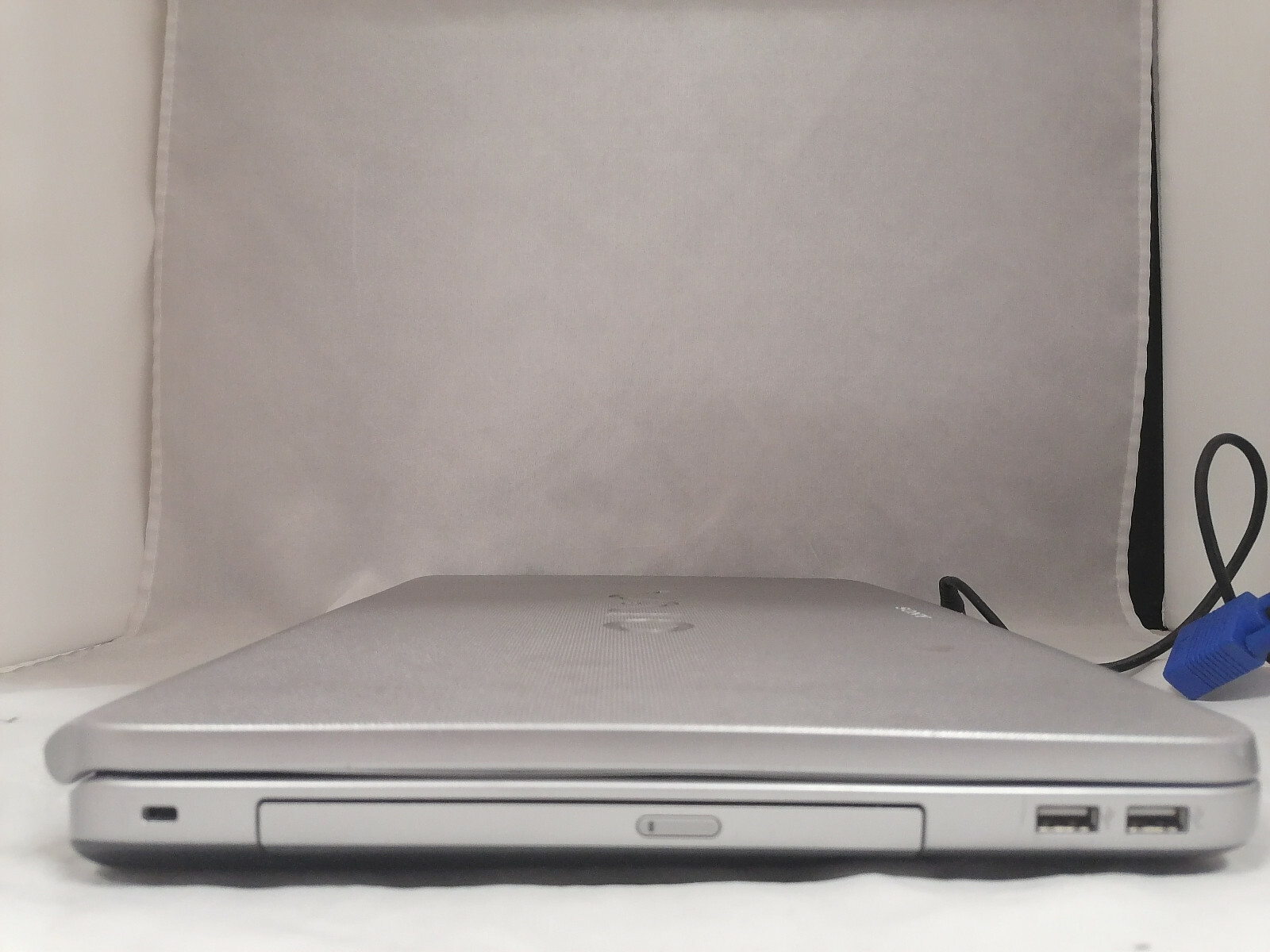 Sony VAIO VGN-NR110E t2310 @1.46GHz 2GB DDR2 Broken Screen Missing 2 Keys