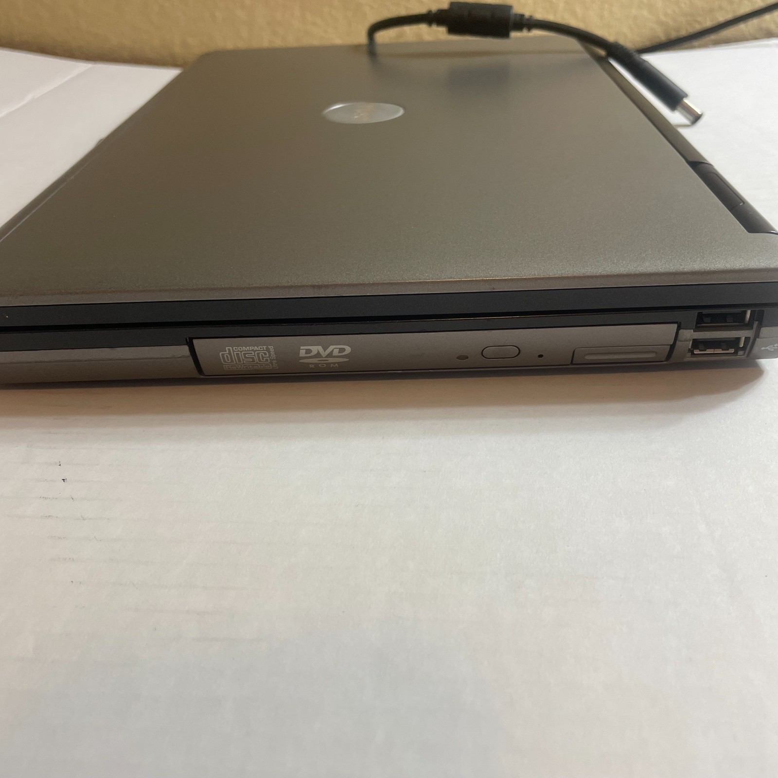 Dell Latitude D620 1.8GHz 1.5GB 128GB SSD WiFi DVDRW RS232 BAD BATTERY.