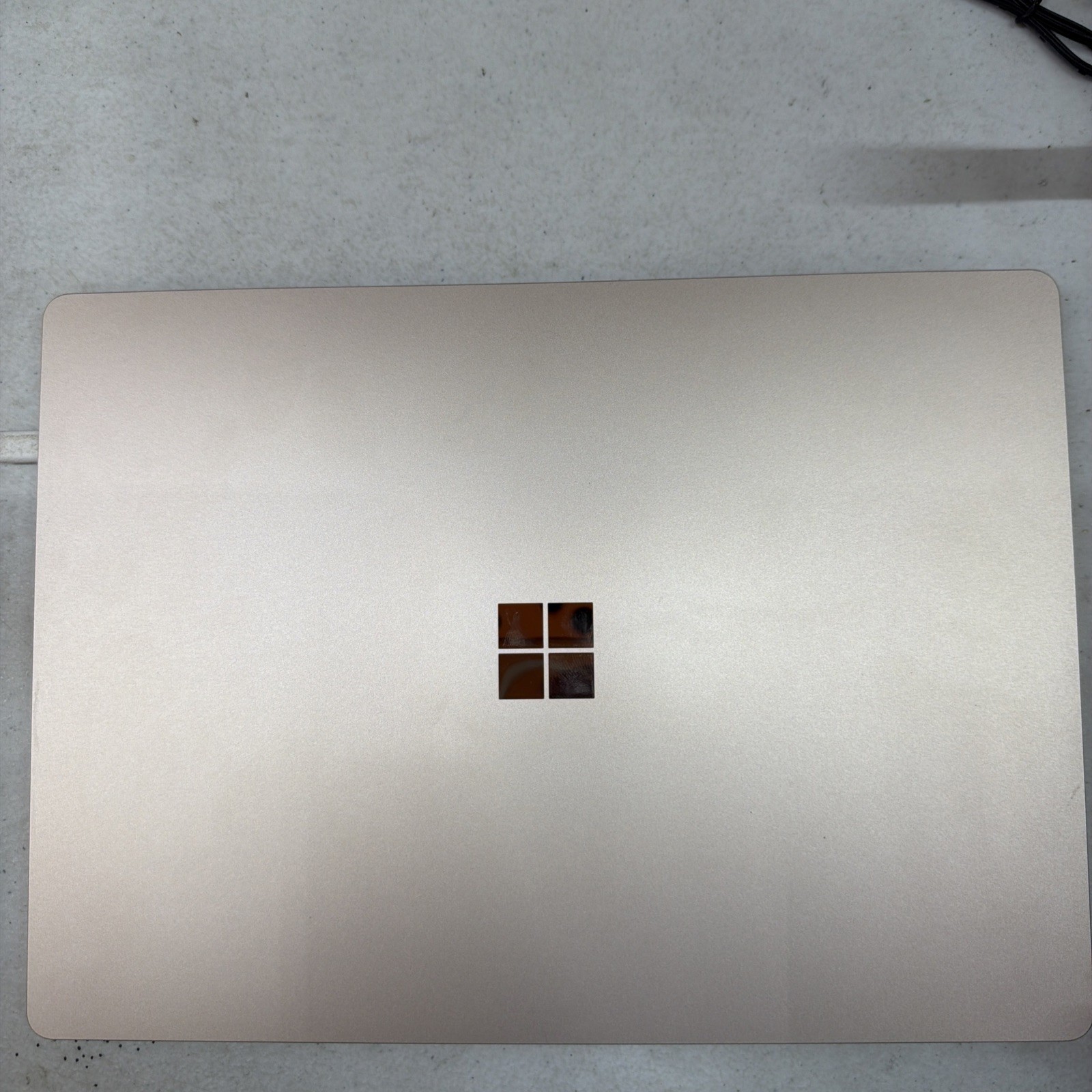 Microsoft Laptop 5 13in i5 8GB 512GB Sandstone (FOR PARTS OR NOT WORKING!)