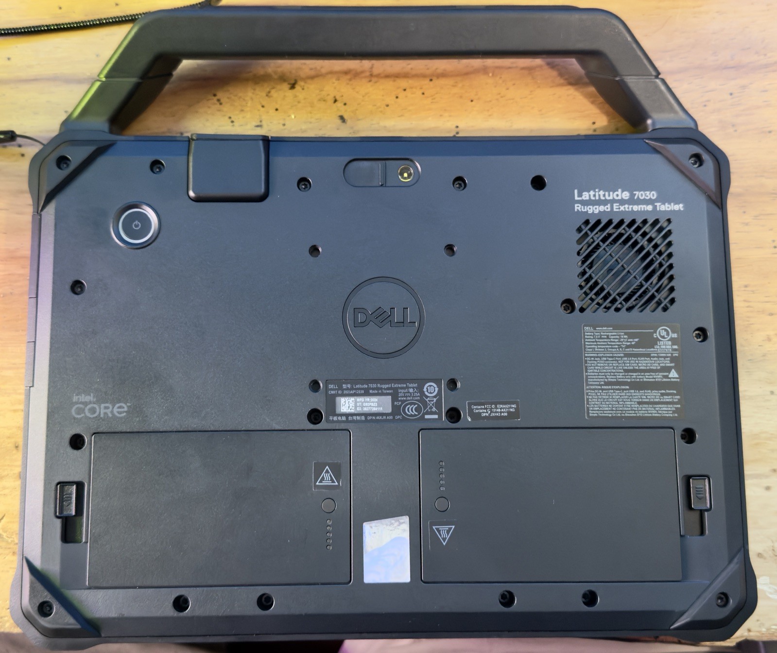 Dell Latitude 7030 Rugged Extreme Tablet i7-1260U 16GB 256GB 10.1″ FHD+ Touch