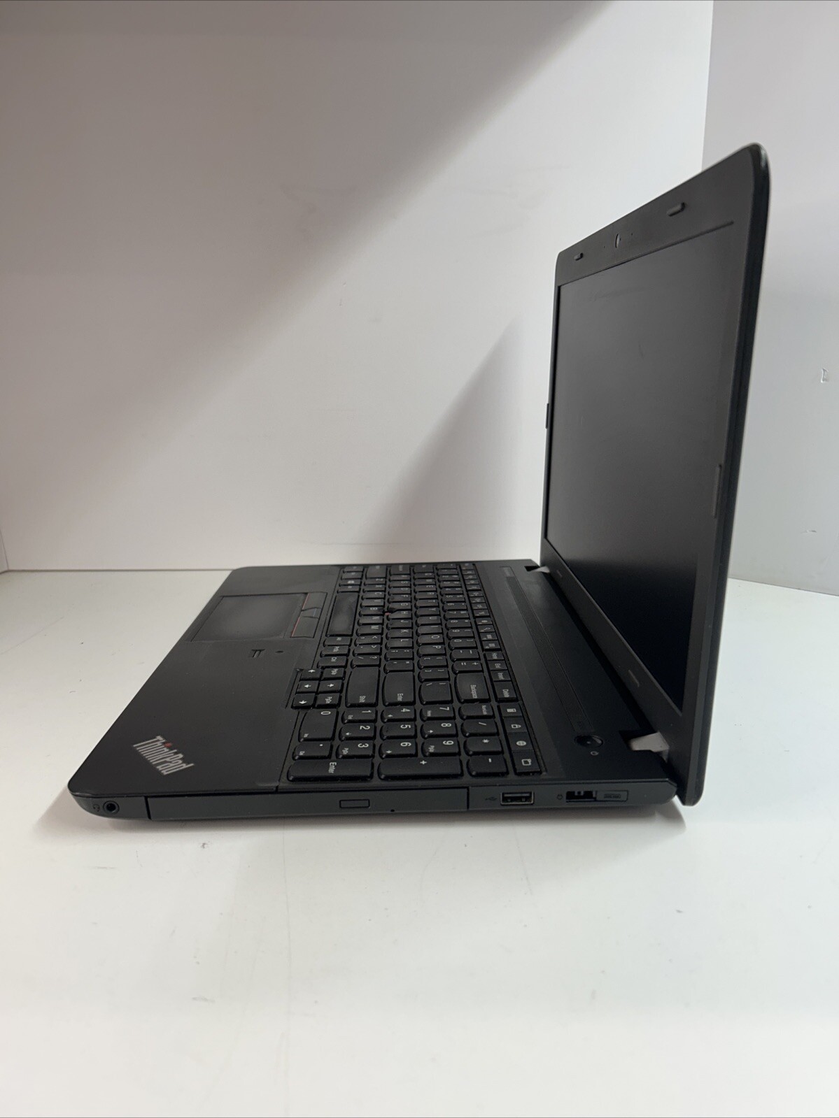 Lenovo ThinkPad E550 15.6″ i5-5200U 4GB RAM 120GB HDD Win 11 Pro