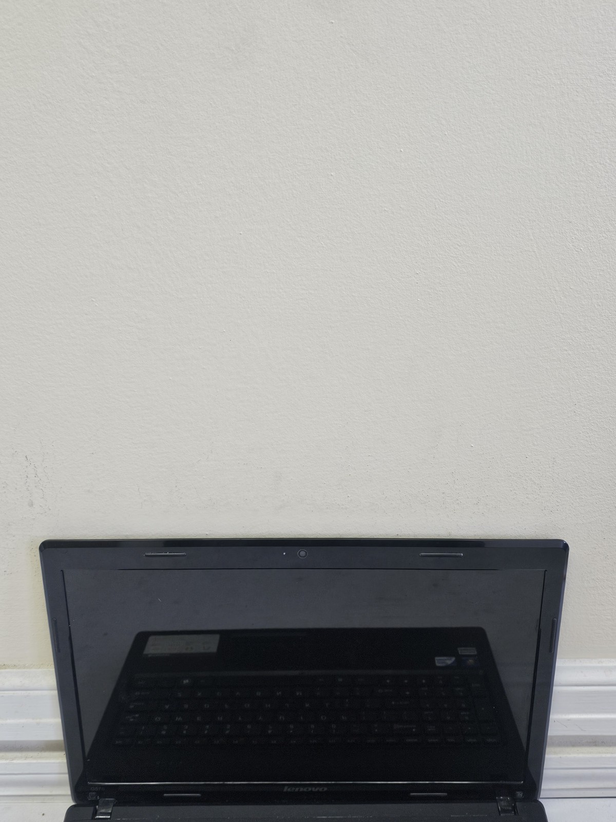 Lenovo G570 Laptop – Pentium B950 – 4GB RAM – 750GB HDD – Parts/Repair Read Desc