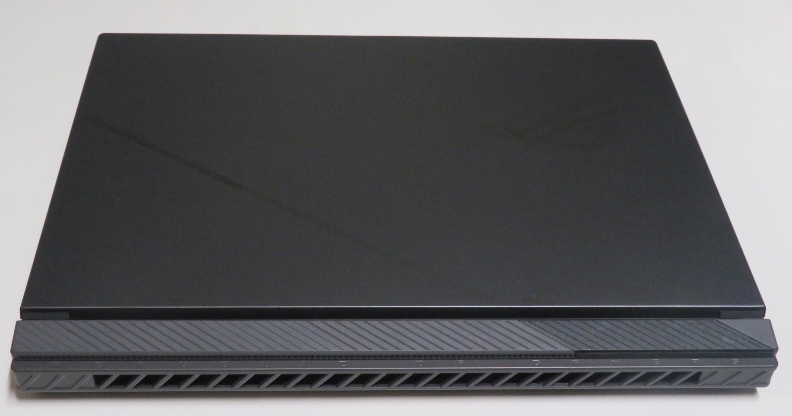 ASUS ROG Strix G16 Gaming Laptop 16″ AMD Ryzen 9 8940HX RTX 5070 Ti 16GB 1TB