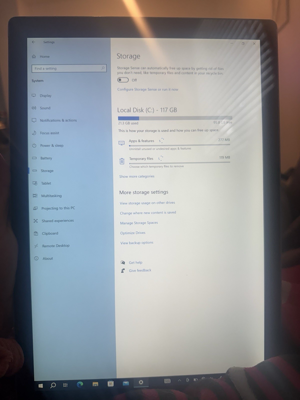 Microsoft Surface Pro 1796 Intel Core I5-7300U, 2.6GHz, 4GB RAM 128GB