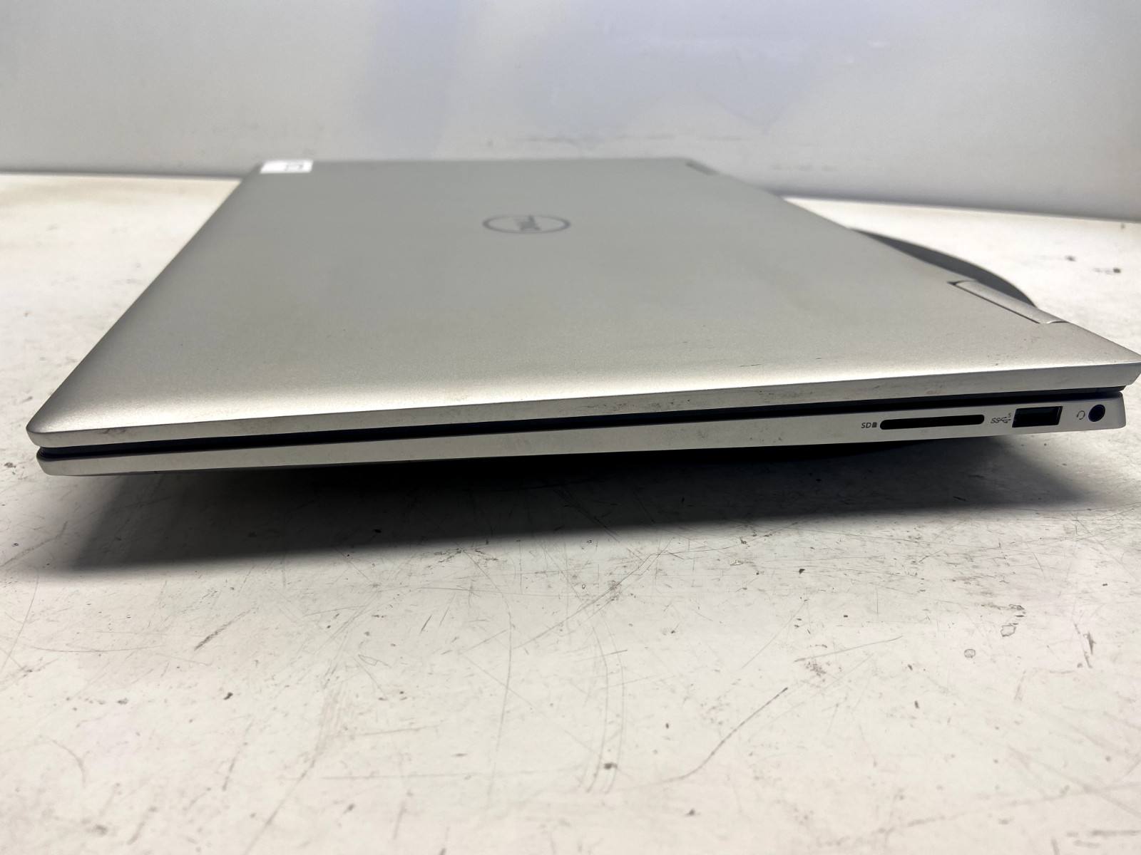 Dell Inspiron 16 7620 Intel Core i5-1235u 8GB 512GB SSD Windows 11