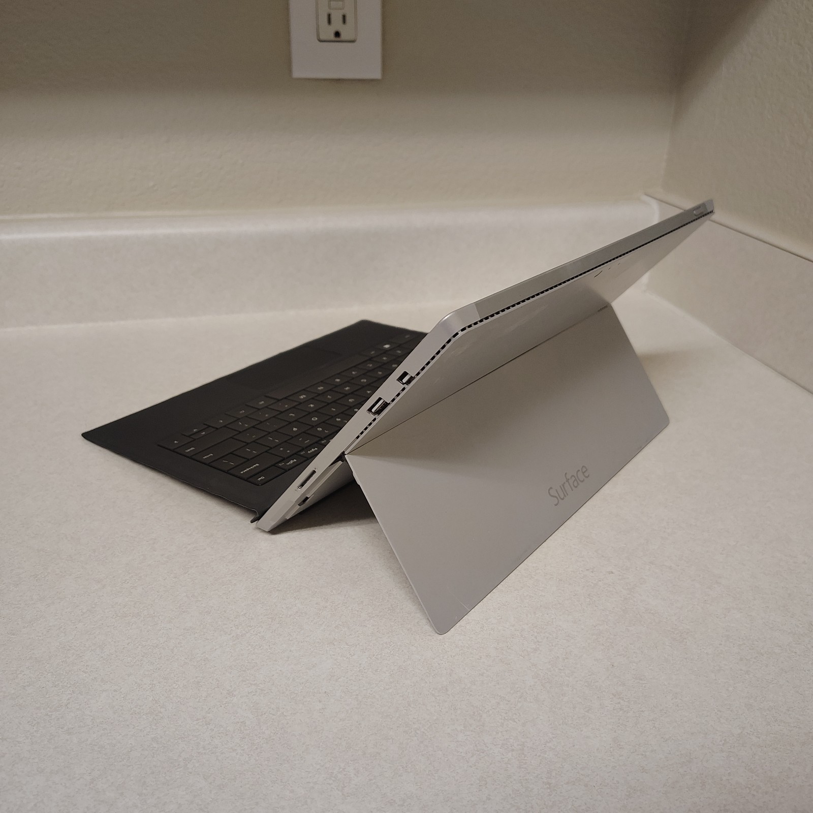 Microsoft Surface Pro 3 Touchscreen Linux Mint Laptop Tablet 128GB SSD 1440p i5