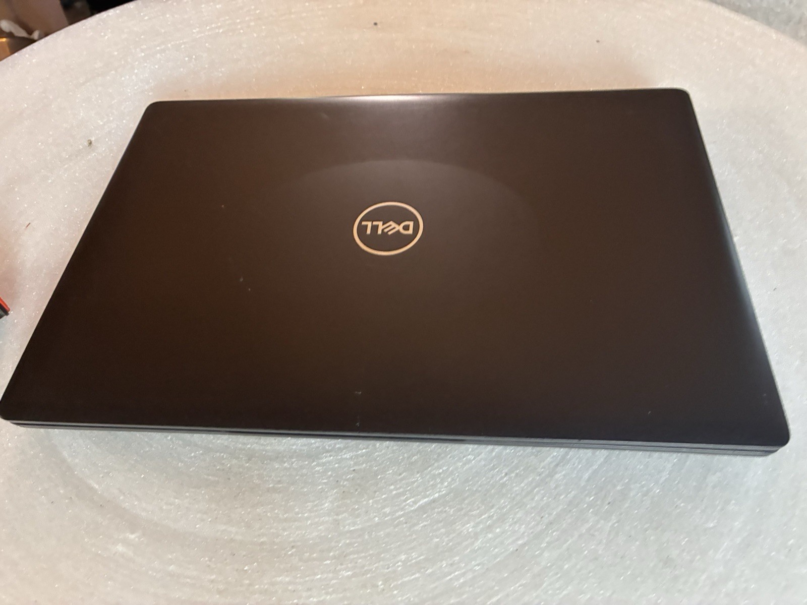 Dell Latitude 5400 i5-8250U 1.60 GHz NO RAM No SSD No Adapter