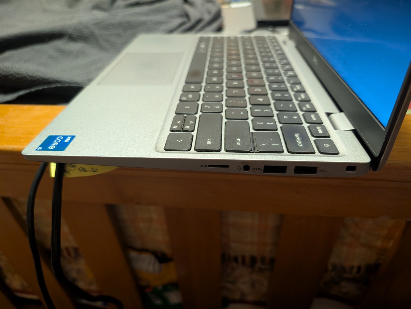 Dell Latitude 3320 13.3″ Core i5-1135G7 2.4GHz CPU 8GB RAM 256GB SSD W11 Laptop