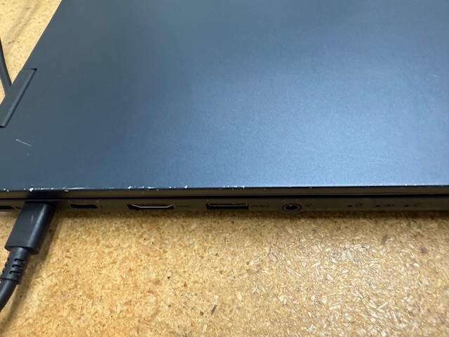 Asus ExpertBook B2 FLIP 2-IN-1 i7-1260P 512GB SSD 16GB 15.6″ Win 11 BAD DISPLAY
