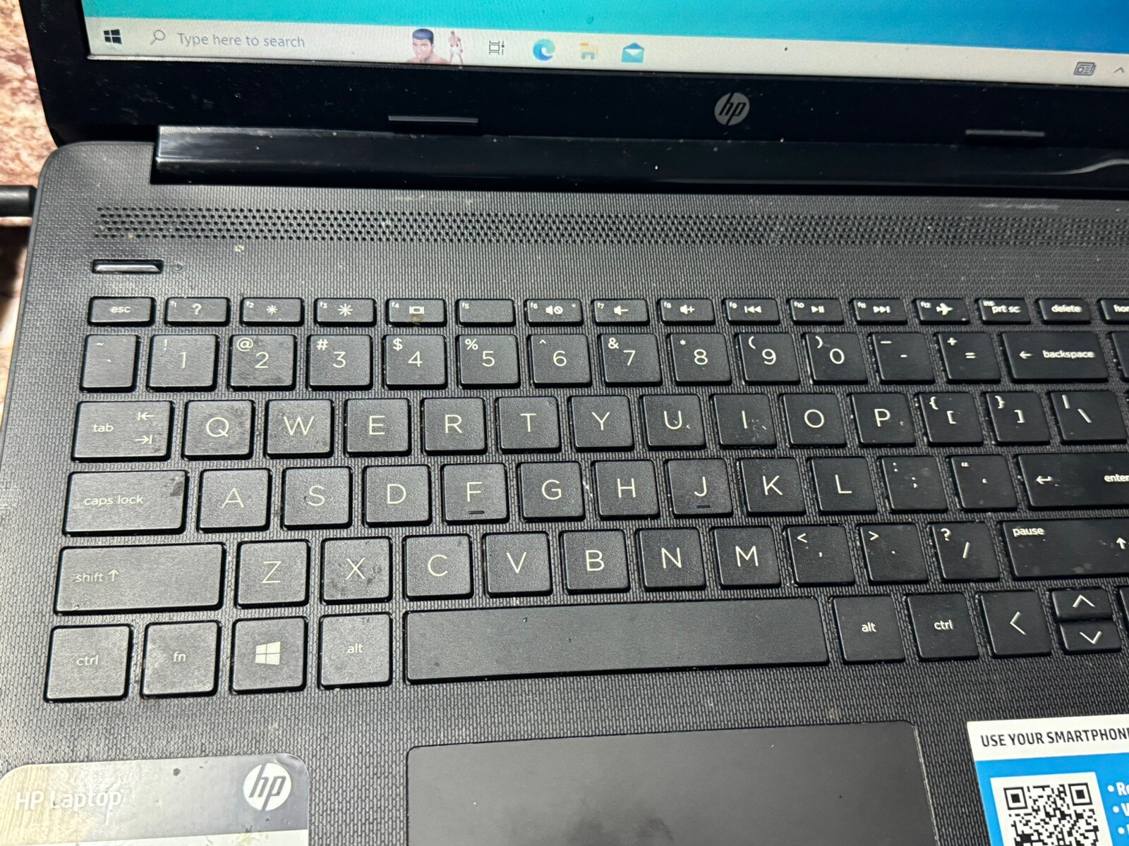 HP 15-DB0011DX 15.6″ Laptop Windows 10 Home AMD A6-9225 4GB Memory 1TB Working