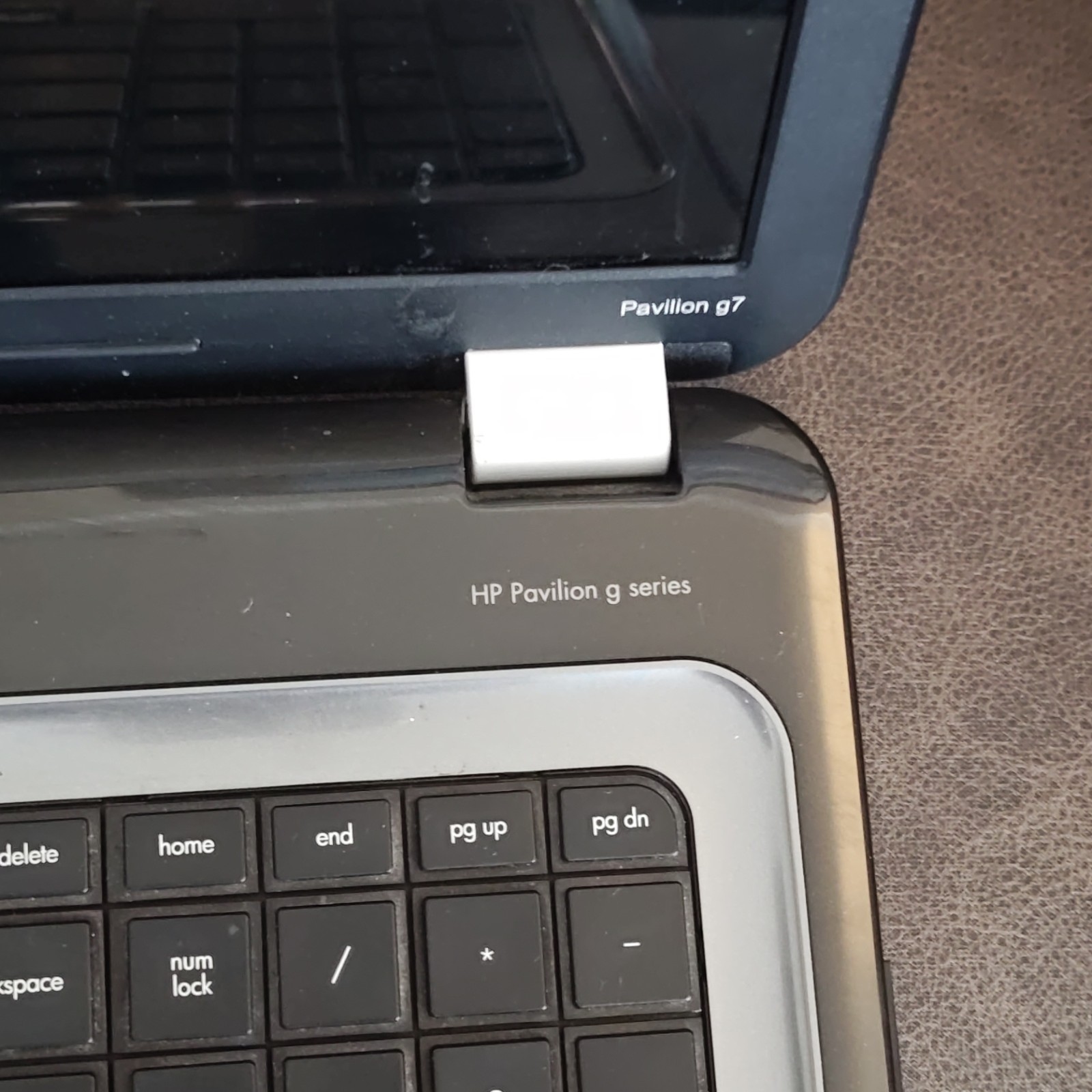 HP Pavilion g7 17.3″ AMD E2 Dual-Core Windows 7 HDD Built-in Webcam Used