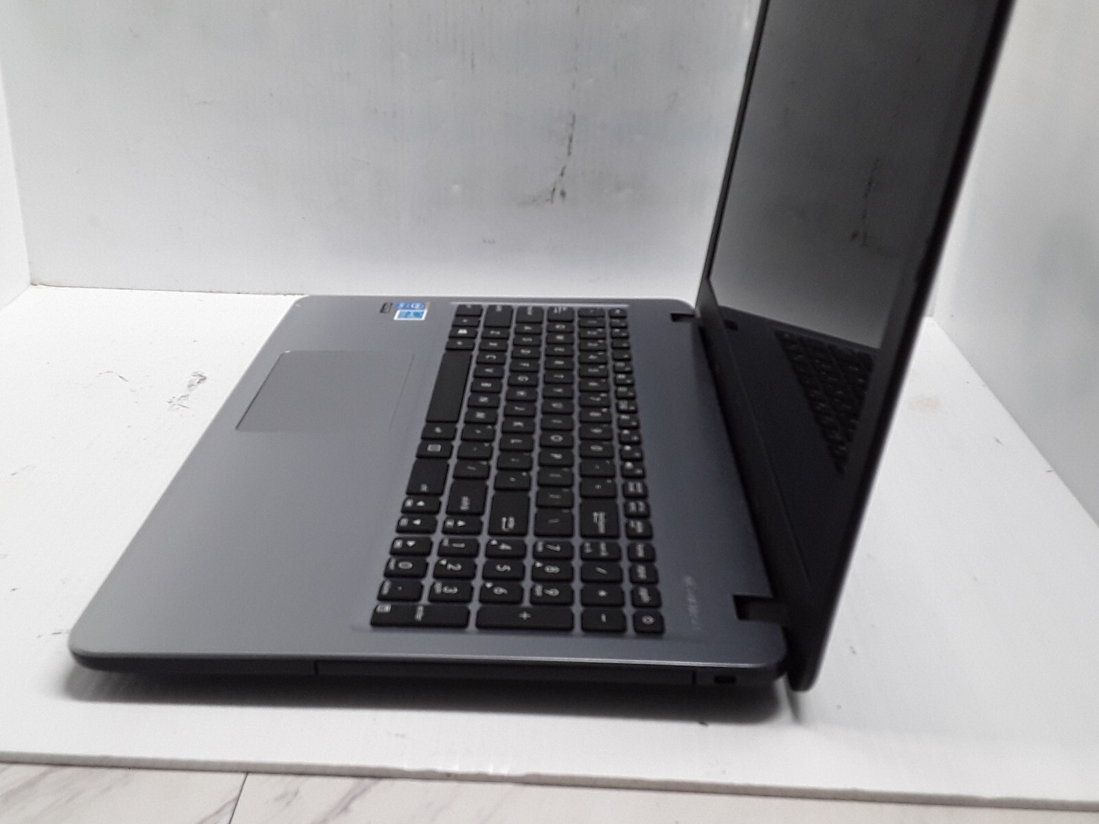 Asus X540L