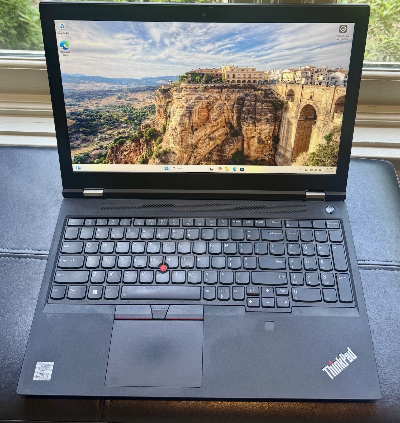 ThinkPad P15 Gen 1 i7-10750H 32GB 512GB Quadro T2000 FHD Win11 with Charger
