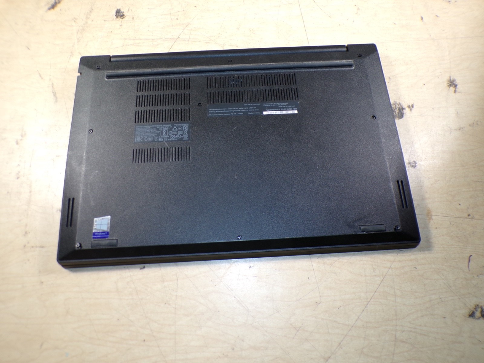 THINKPAD E580 INTEL CORE I5-8250U 1.60GHZ 8GB RAM **NO HD/ NO CADDIE/ NO OS