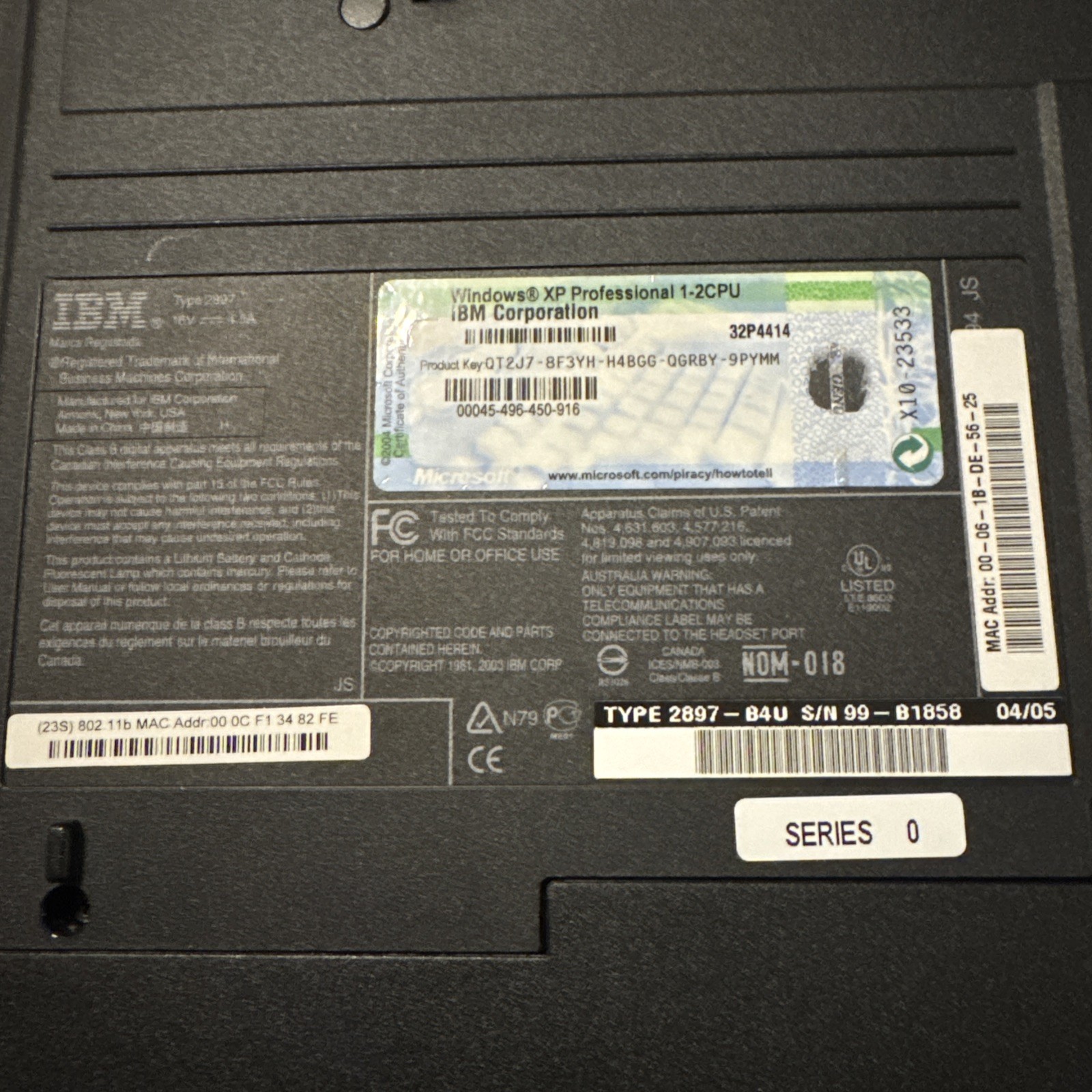 IBM ThinkPad R40 Laptop Windows XP, 15″ SXGA LCD, Works Great