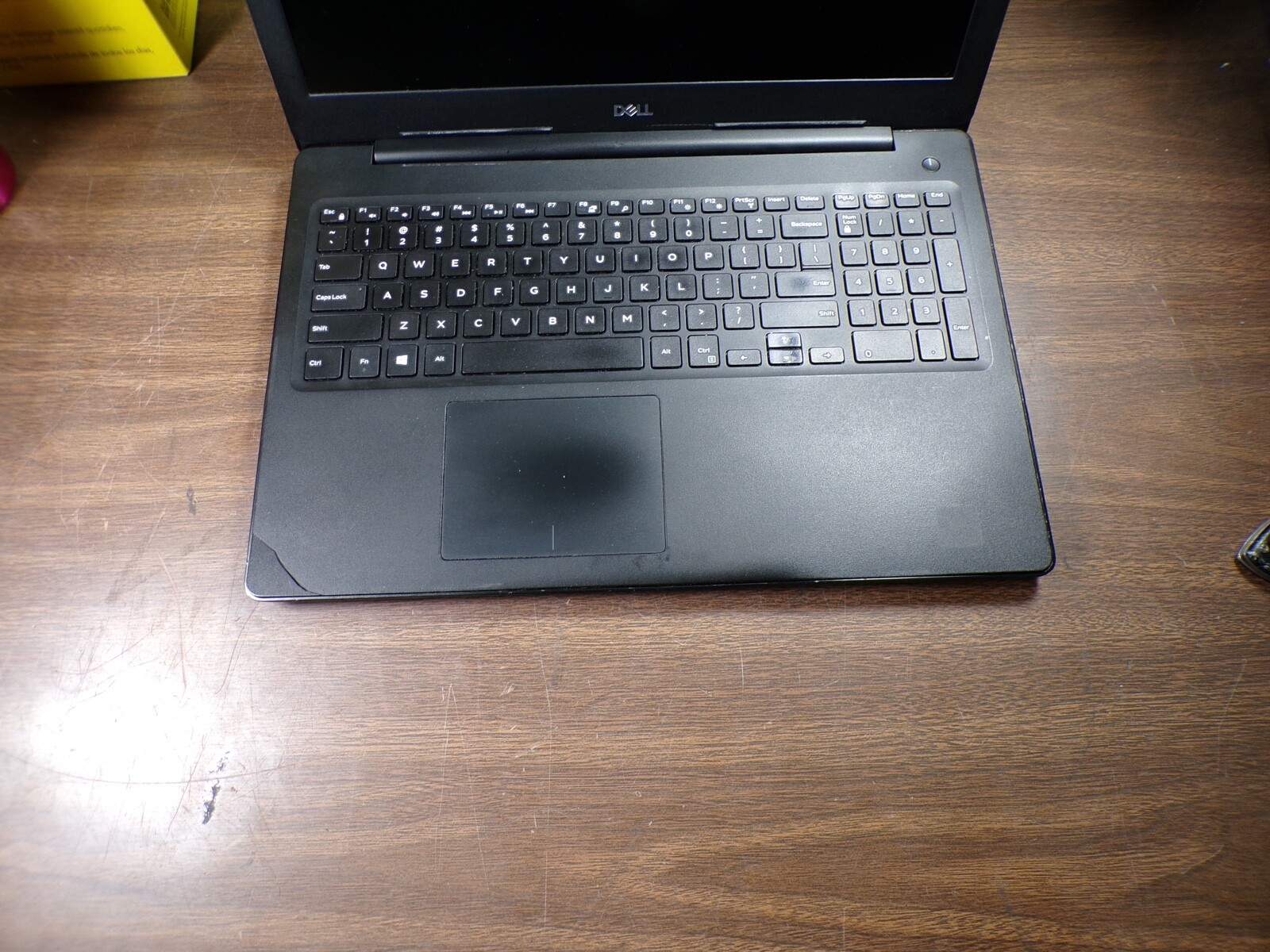 DELL LATITUDE 3590 INTEL CORE I5-8250U 1.60GHZ 8GB RAM **CRACKED SCREEN **NO HD