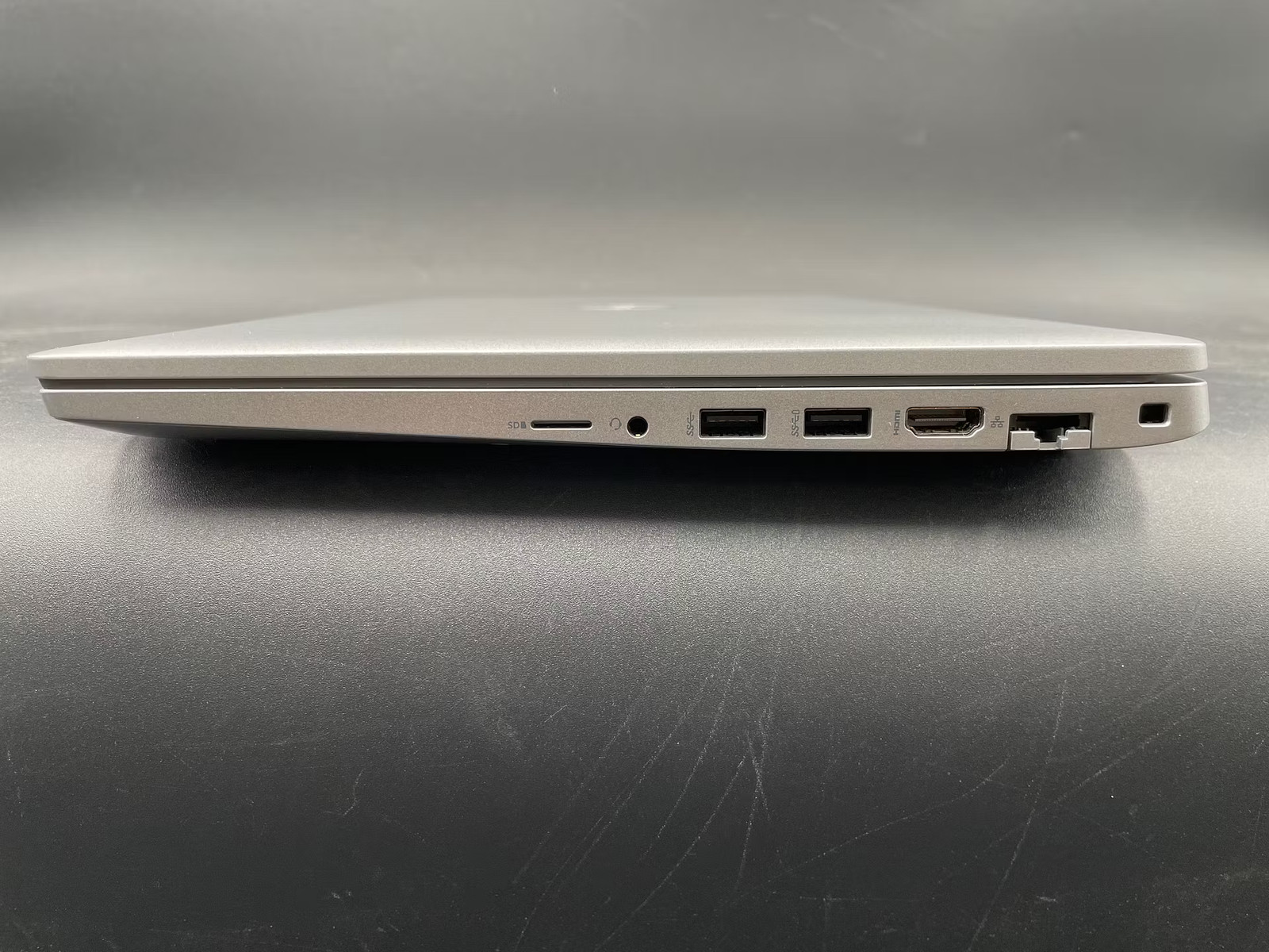 Dell Latitude 5520 Used 15.5″ (i7-1185G7-8GB-256GB NVMe)