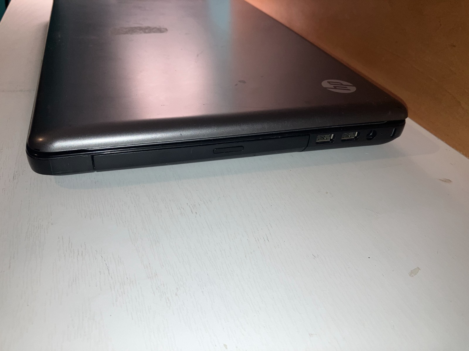 HP 2000 AMD E-450 1.65GHz 1650MHz 4GB Laptop NO HDD NO BATTERY BOOTS PARTS