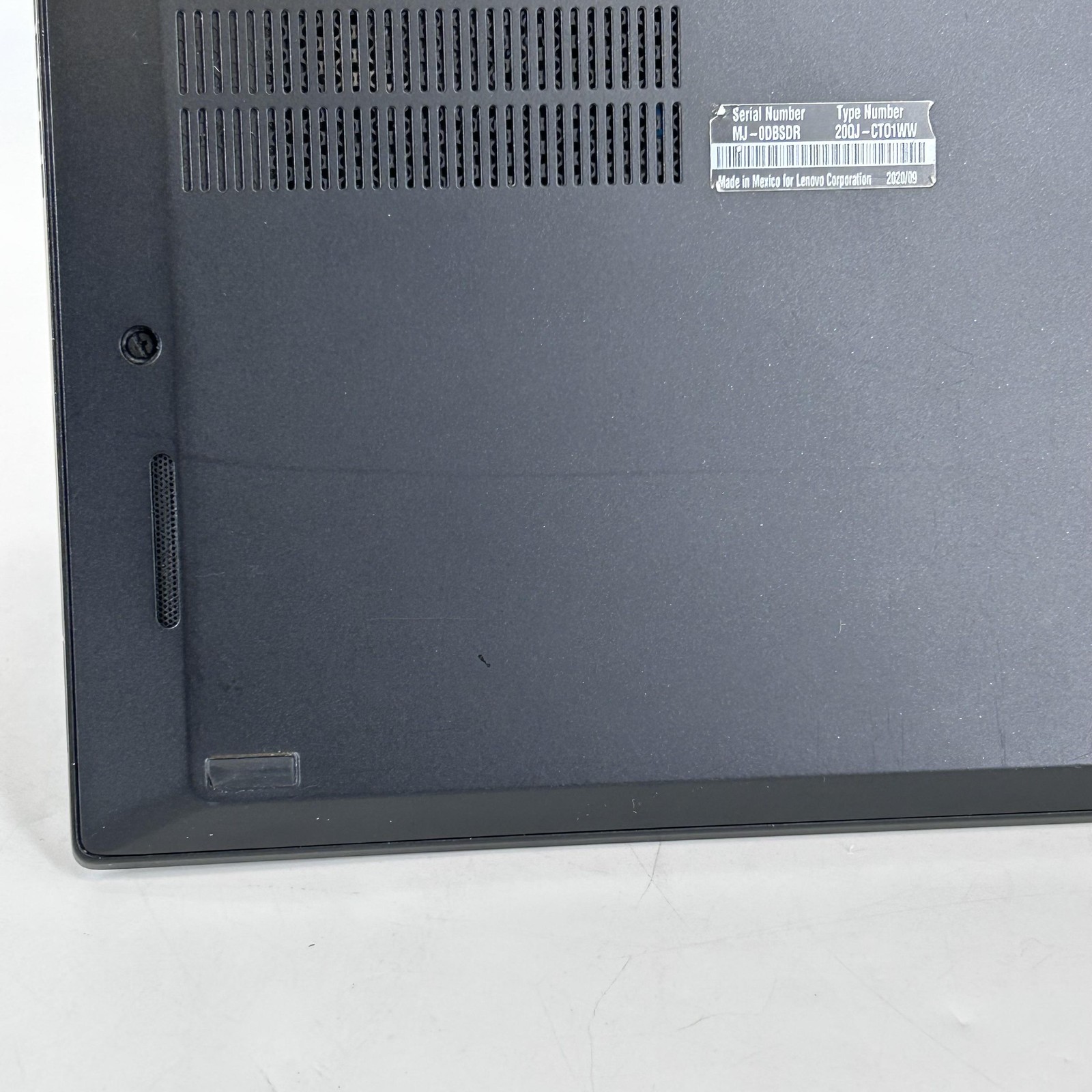 Lenovo ThinkPad T495s 14 Black FHD 2.3 GHz Ryzen 7 PRO 3700U 16GB 512GB SSD Good
