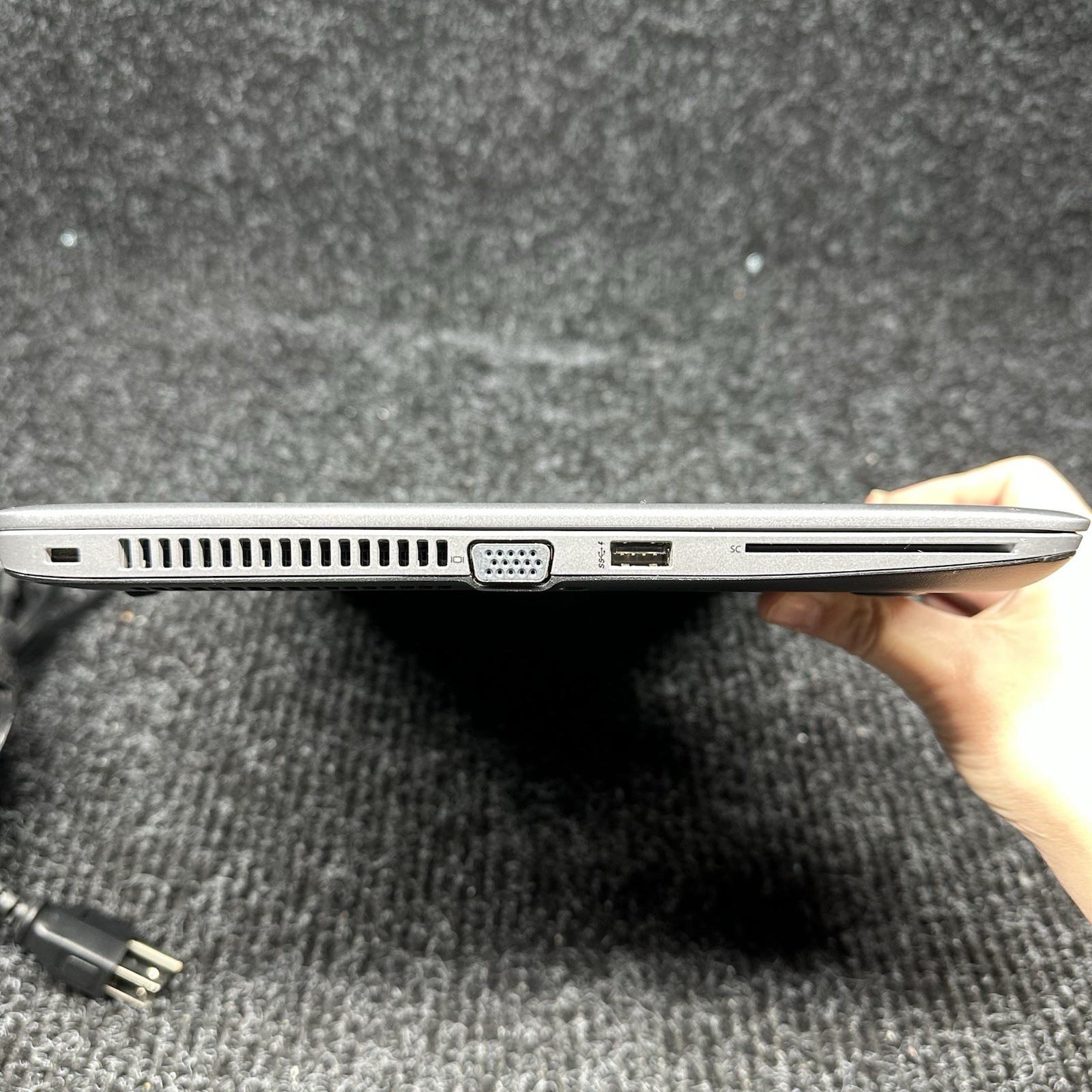 HP MT43 MOBILE THIN CLIENT 14” AMD PRO A8-9600B R5 8GB RAM w/AC NO SSD BAD BATT