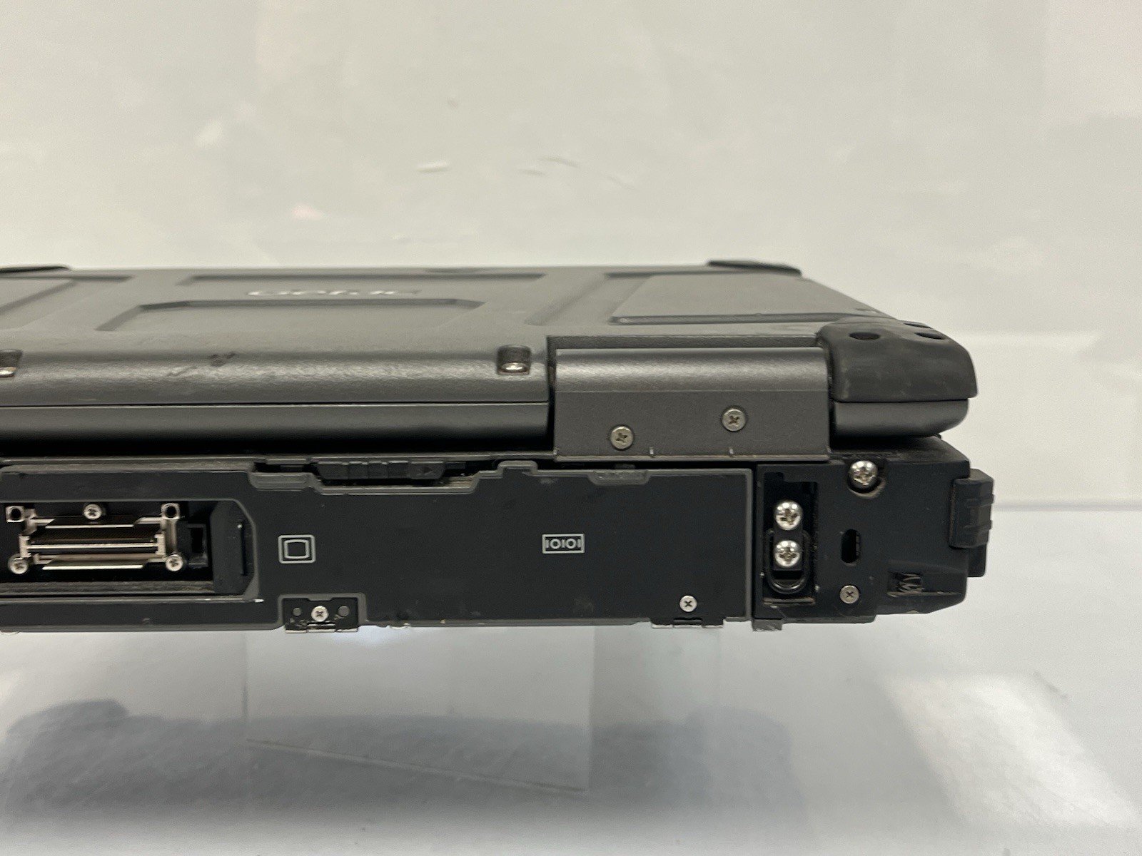 Getac B300 G6 Touchscreen i5-6200U 2.30GHz 8GB Ram 256GB SSD 5942 Hours