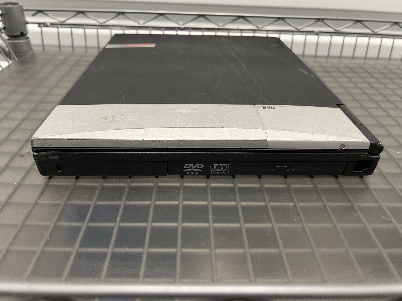 Vintage Compaq Evo N610c Laptop Intel Pentium 4 1.00Ghz 256MB