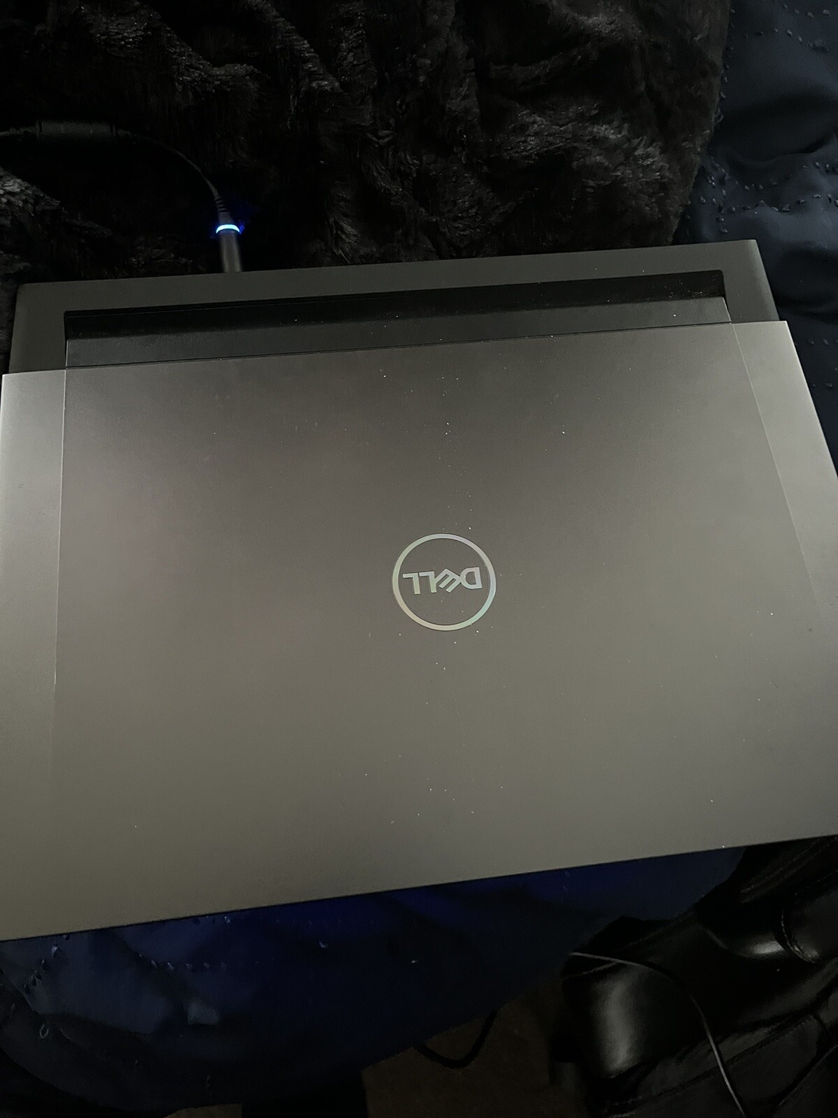 Dell CollectorG15 5510 15.6″ (512GB SSD, Intel Core i7-10870H, RTX 3060,16GB RAM