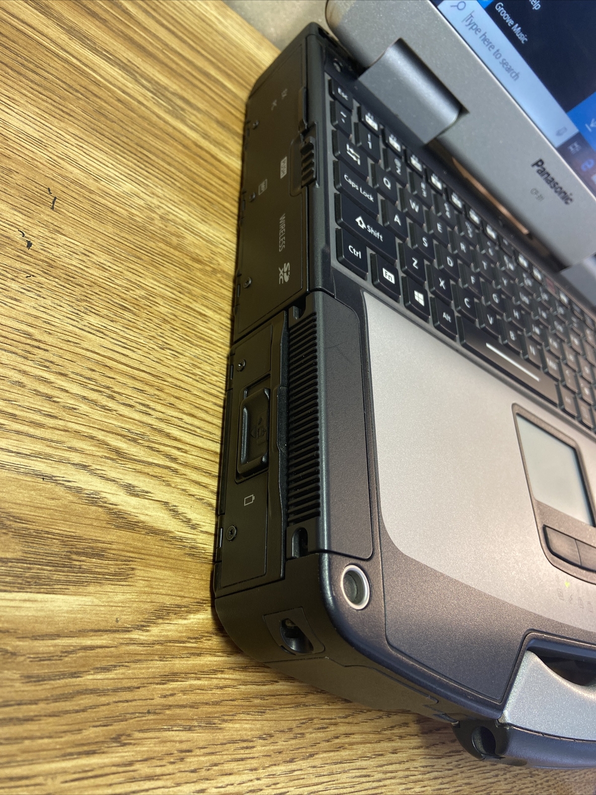 Panasonic Tough CF-31MK5, i5-5300U @ 2.30GHz/16GB/1tbHDD Win10 PRO 64BIT,4G LTE