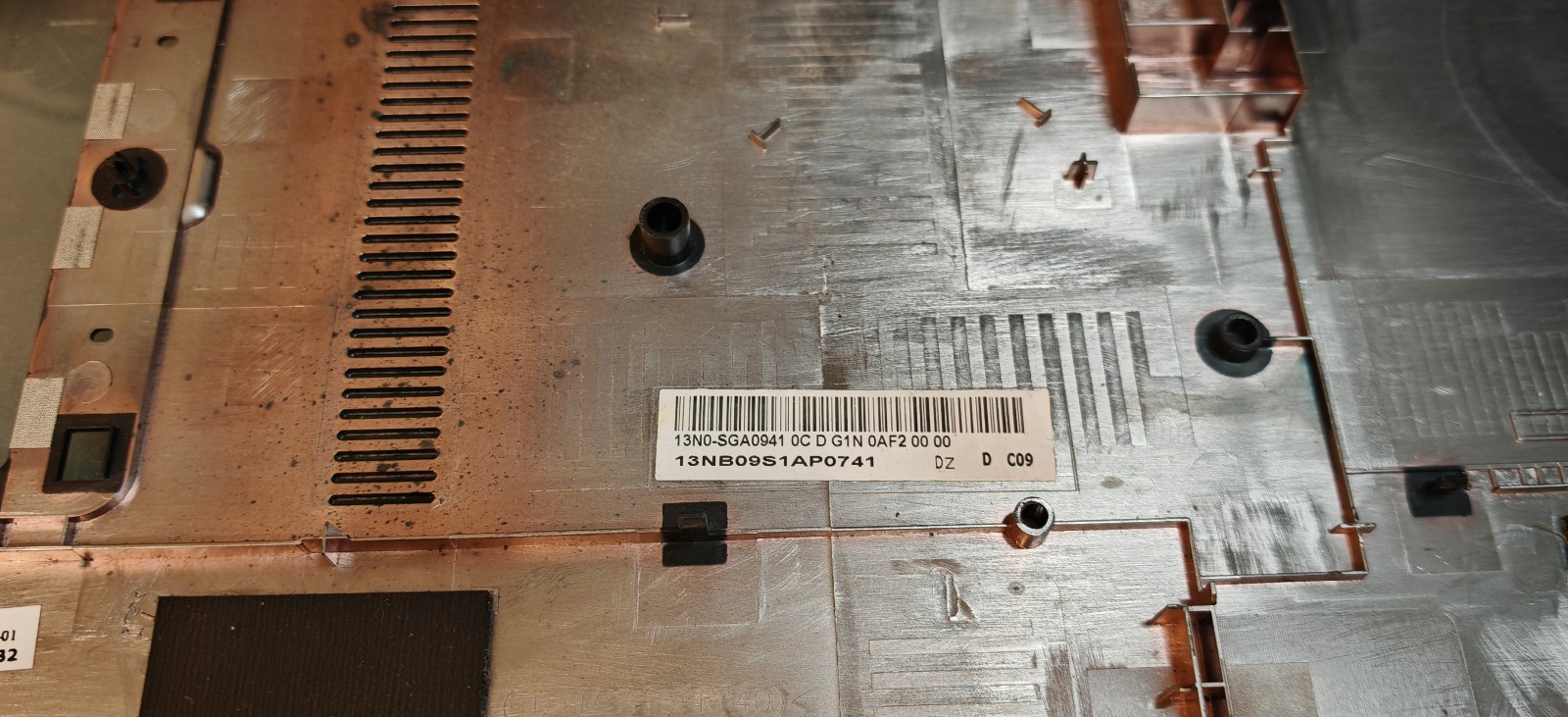 ASUS R556U X556U F556U BOTTOM SHELL BOTTOM 13N0-SGA0941 13NB09S1AP0741