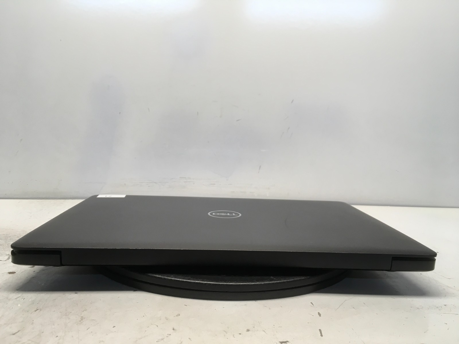 Dell Latitude 3590 Intel i3-7130U 2.7GHz 4 GB NO HDD No Batt