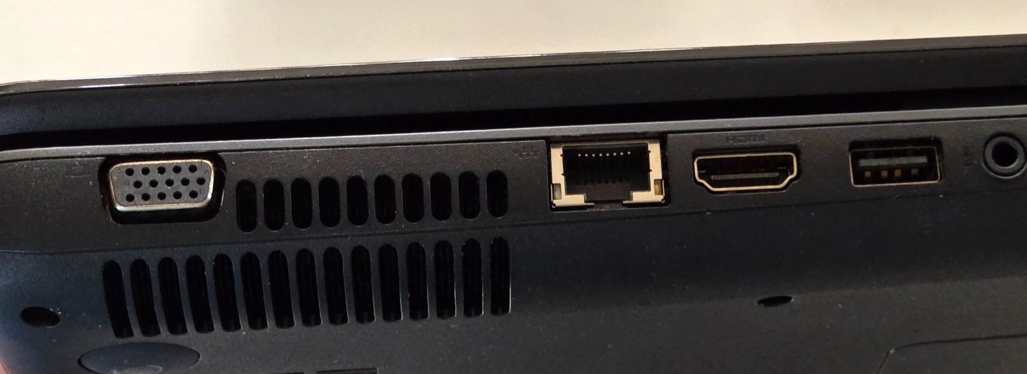 HP 2000-2D70DX AMD A6-5200 2GHz 4-Core 750GB HDD 8GB RAM 15.6” Win11 Pro
