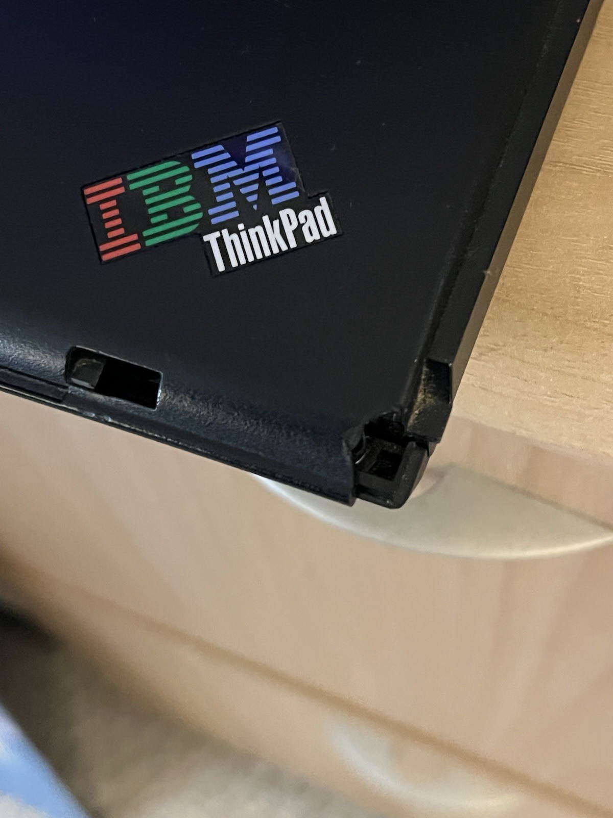 IBM ThinkPad R50e Windows XP Pro Laptop 1.3GHz 512MB 40GB – Vintage Retro PC