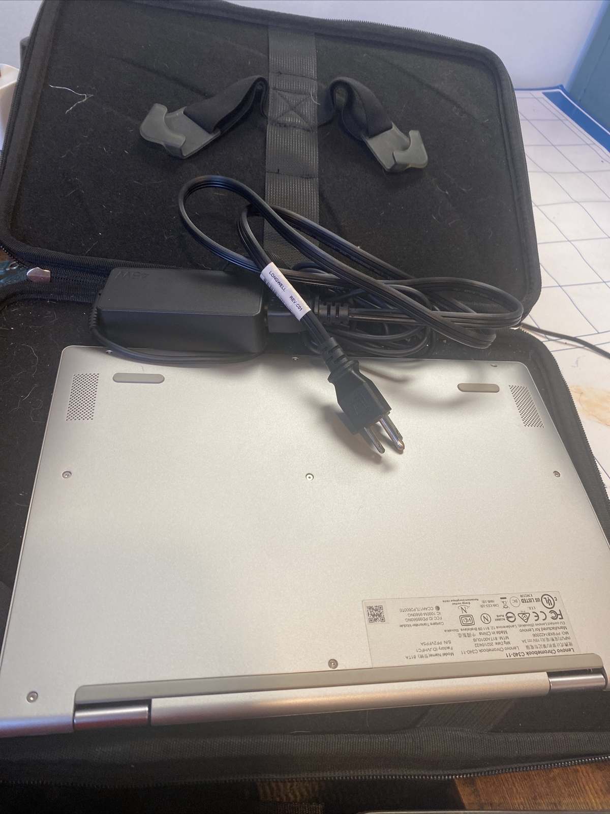 Lenovo Chromebook C340-11 11.6″ (32GB eMMC, Intel Celeron N4000, 1.10GHz, 4GB…