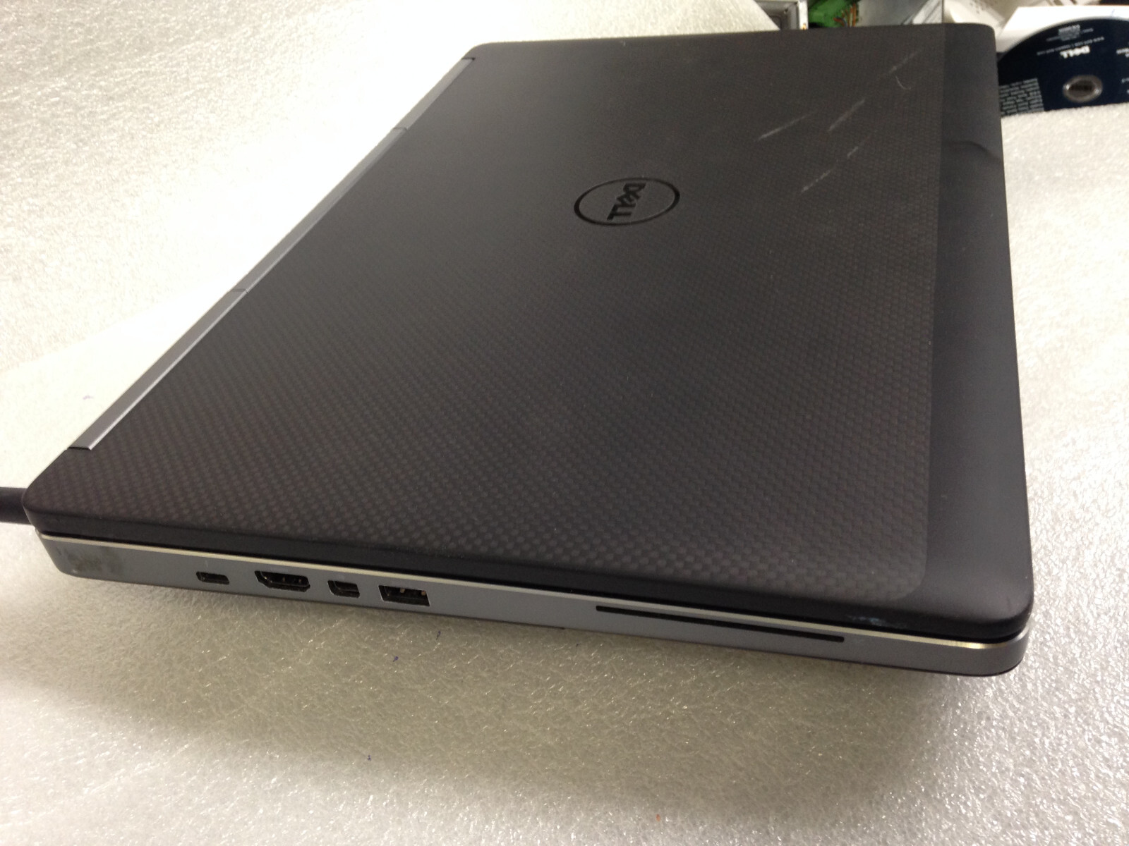 Dell 7520 i7-7920HQ 3.1GHz 16GB 512GB Window10 Pro w/ AC Adapter Touch screen.