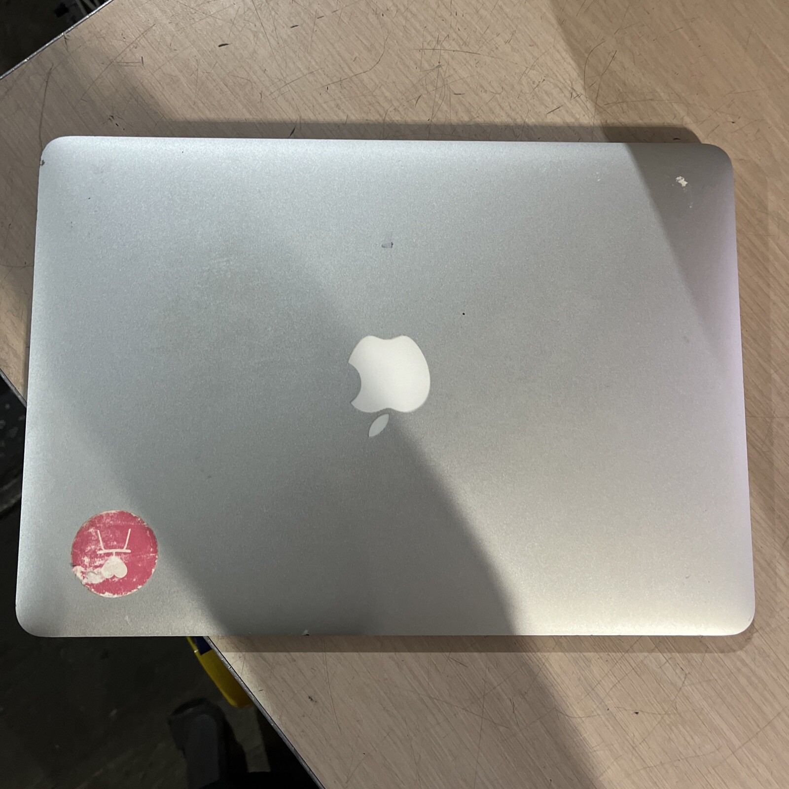 APPLE MACBOOK AIR 13″ MID-2013 CORE I5-4250U 1.3GHZ 4GB RAM
