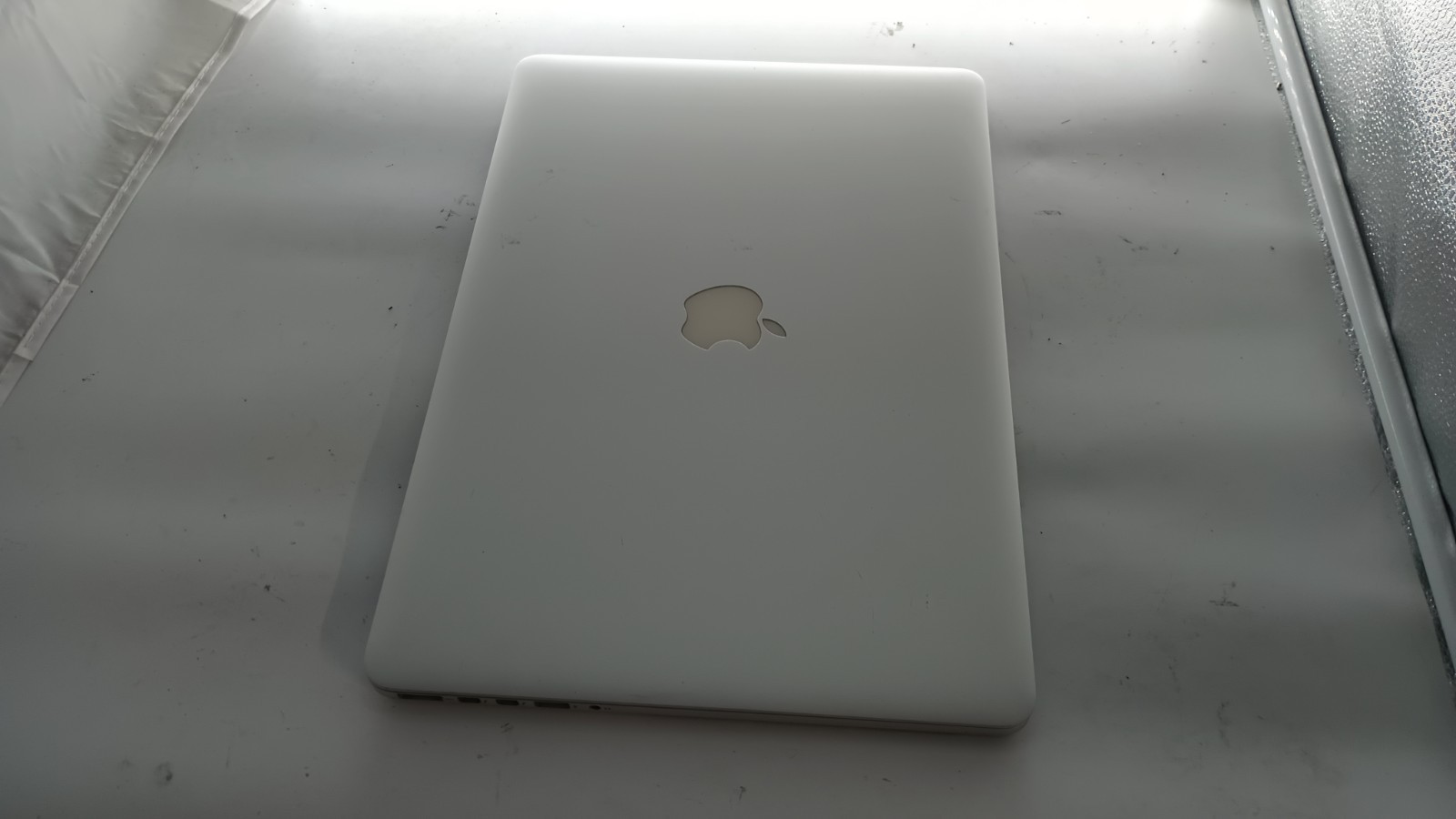 MacBookPro w/charger.i7-3720QM(4cores)Nvidia.16GB.256GB SSD.15.4″Retina.mac OS.