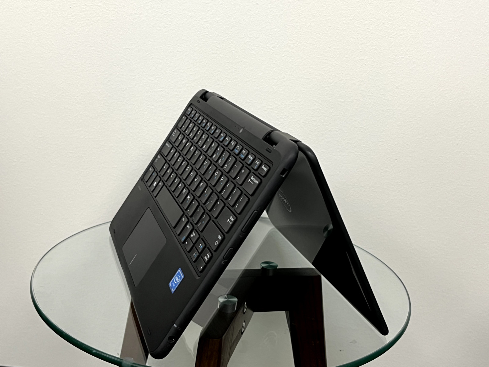 Dell Latitude 3189 11.6″ 2-in-1 Touch Laptop Celeron 4GB 64GB SSD Windows 11 !!
