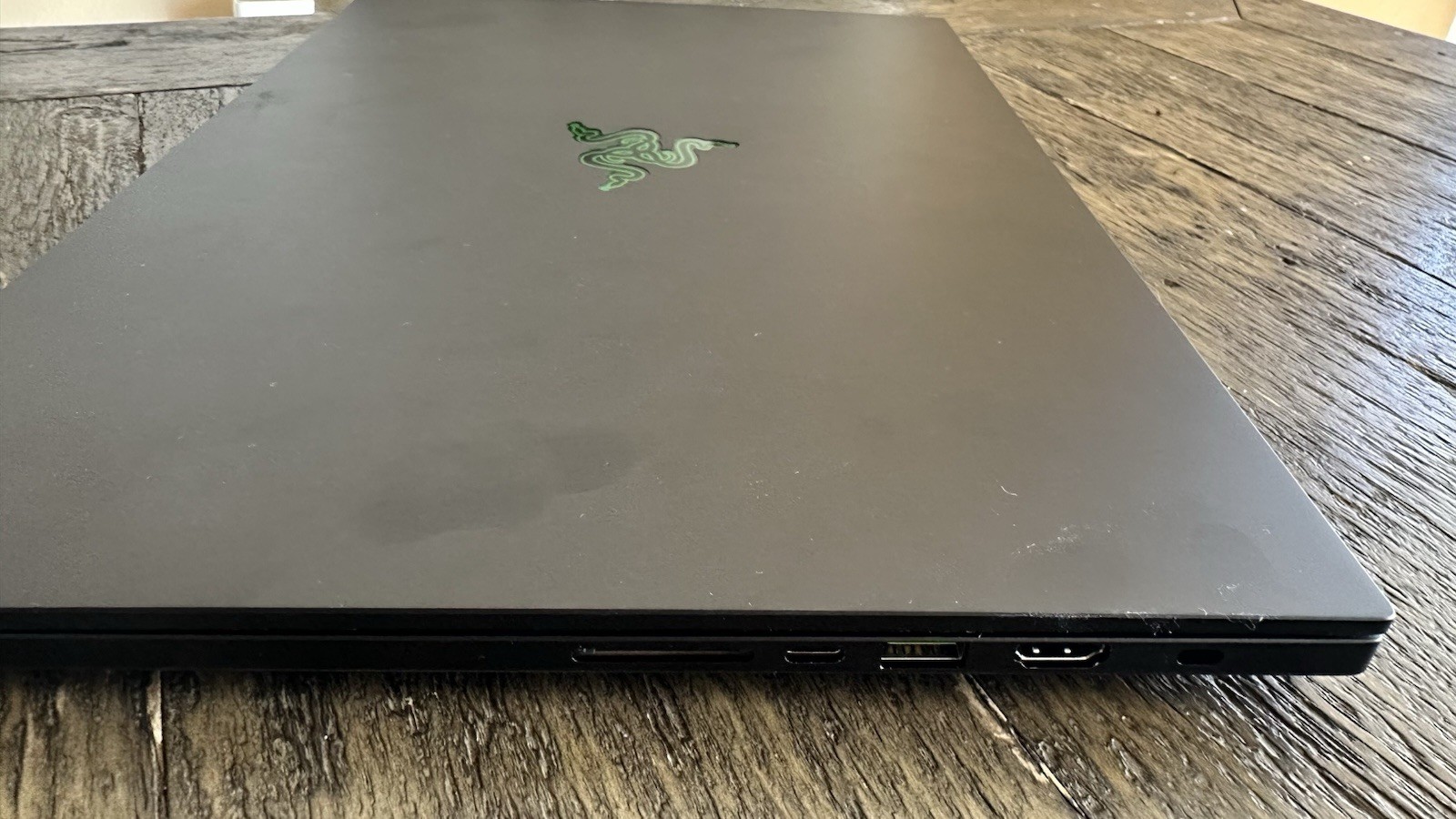 Razer Blade 16 QHD+ OLED Laptop Ryzen AI 9, 64GB RAM, 2TB SSD, RTX 5080