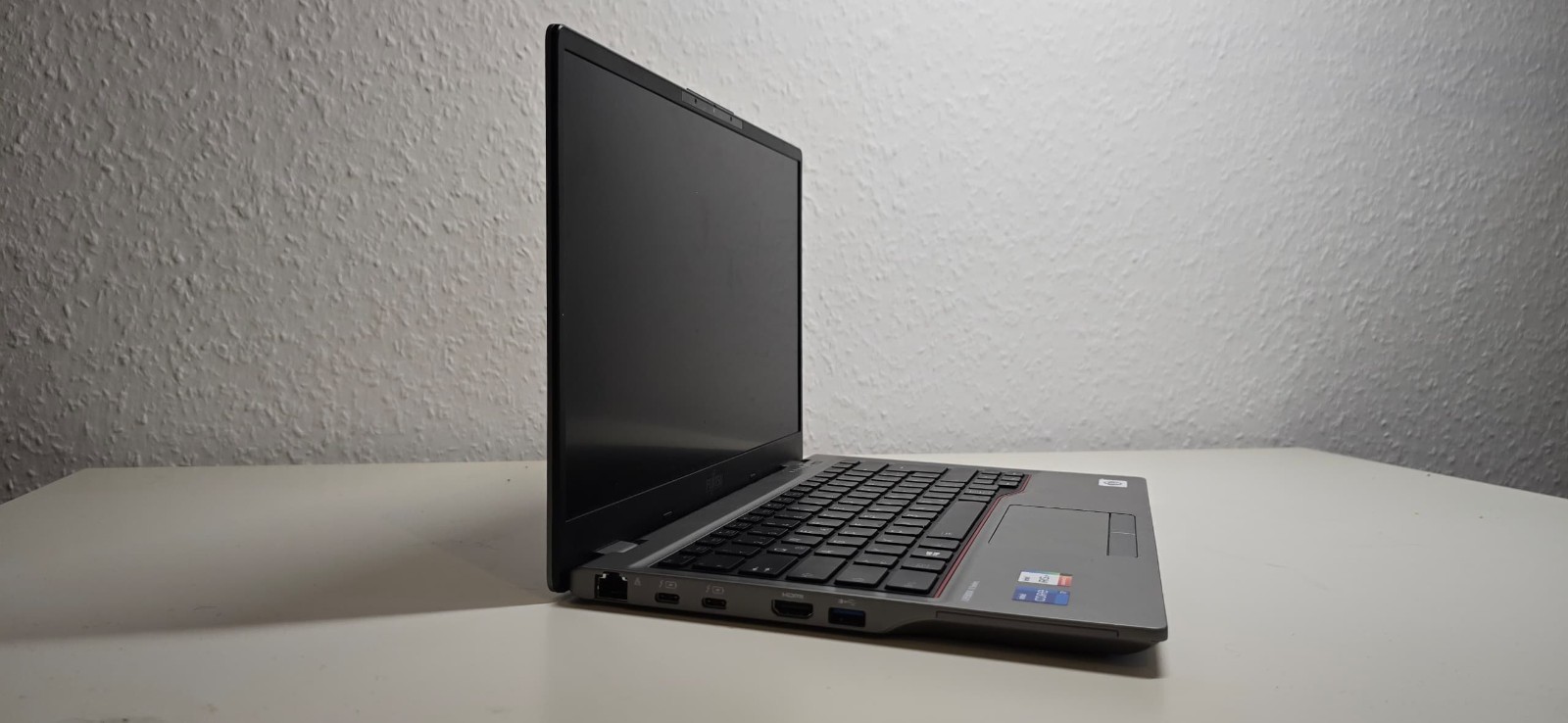Fujitsu Lifebook U7411 i7-1165G7 16GB RAM 512GB SSD Win 11 Pro 1 Year Warranty