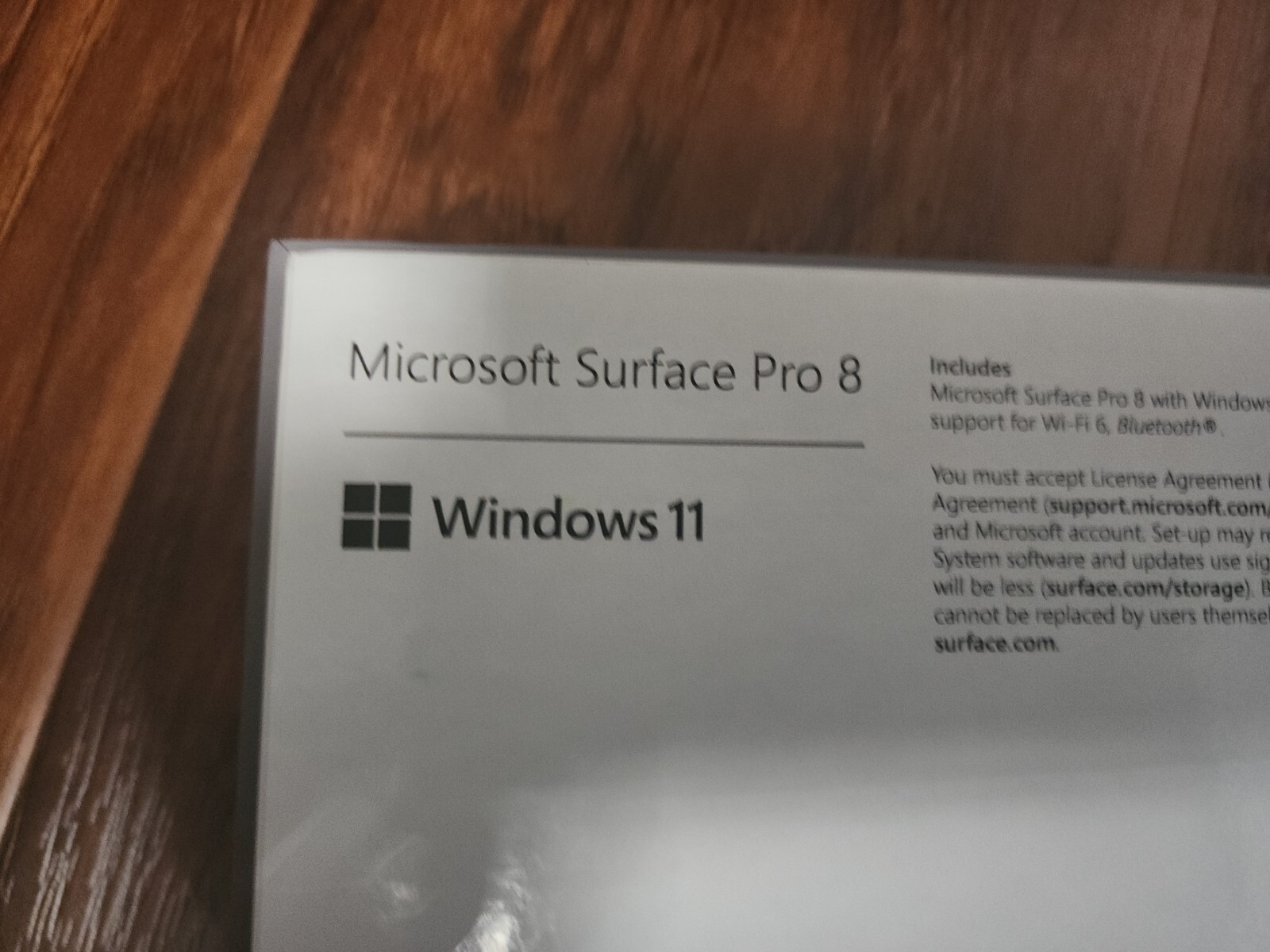 *EMPTY BOX* Microsoft Surface Pro 8 13″ Touch 256 GB SSD, Intel Core i7 11th