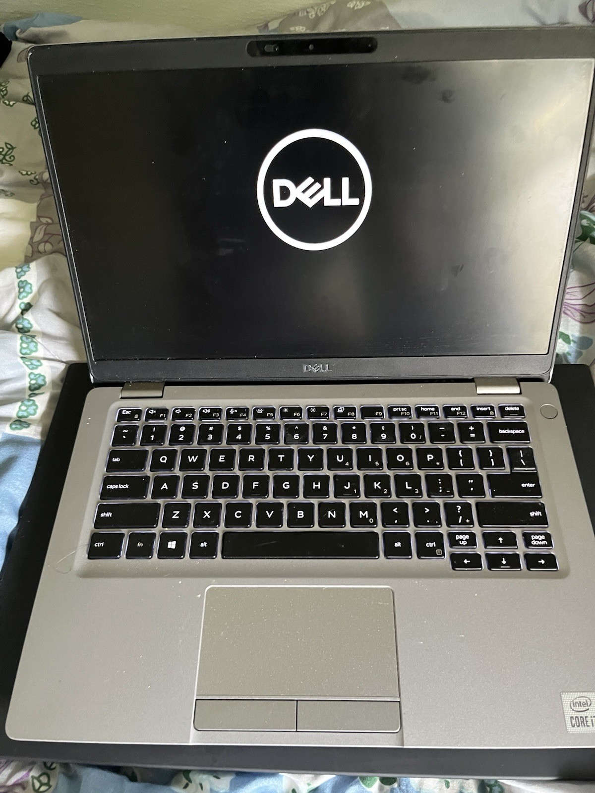 Dell Latitude 5310 13″ i7 8GB RAM 512GB SSD Silver FHD 1920×1080 with charger