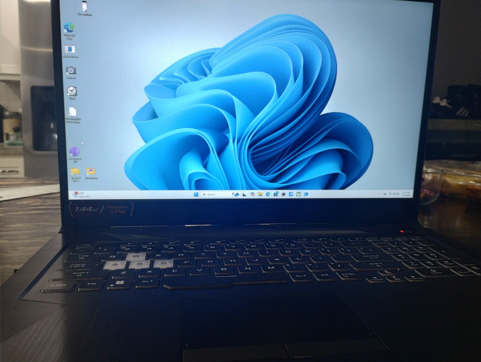 ASUS TUF Gaming A17 FA706NF 17.3″ AMD Ryzen 5 7535HS 8GB DDR5 512GB SSD RTX 2050