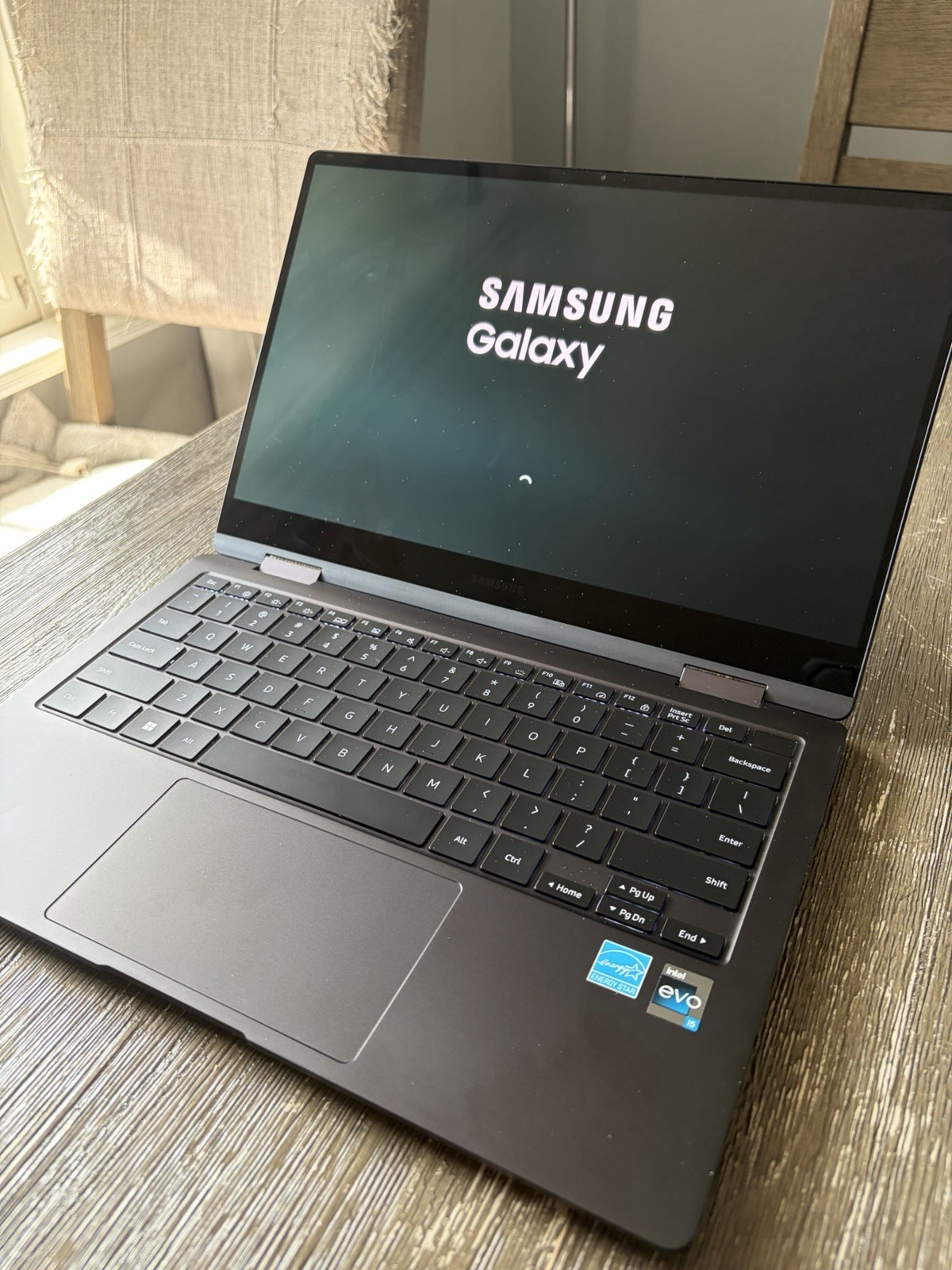 Samsung Galaxy Book3 360 13.3 FHD TOUCH 1.9GHz i5-1340P 8GB 512GB SSD