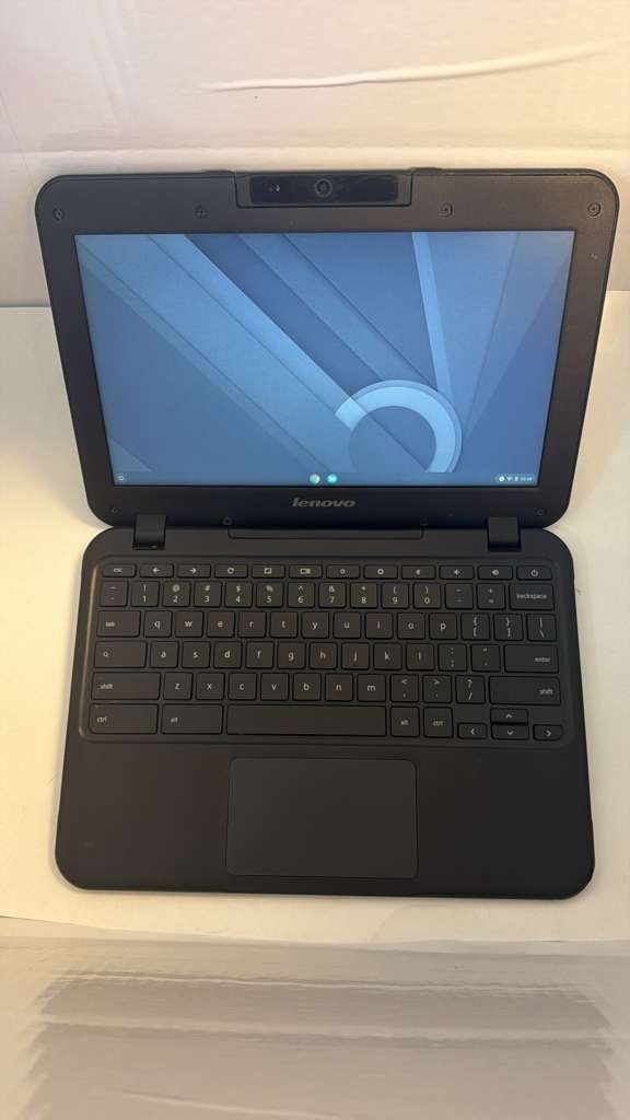 Lenovo Chromebook N21 11.6″ Intel N2840 @ 2.16GHz 4GB RAM 16GB with Charger